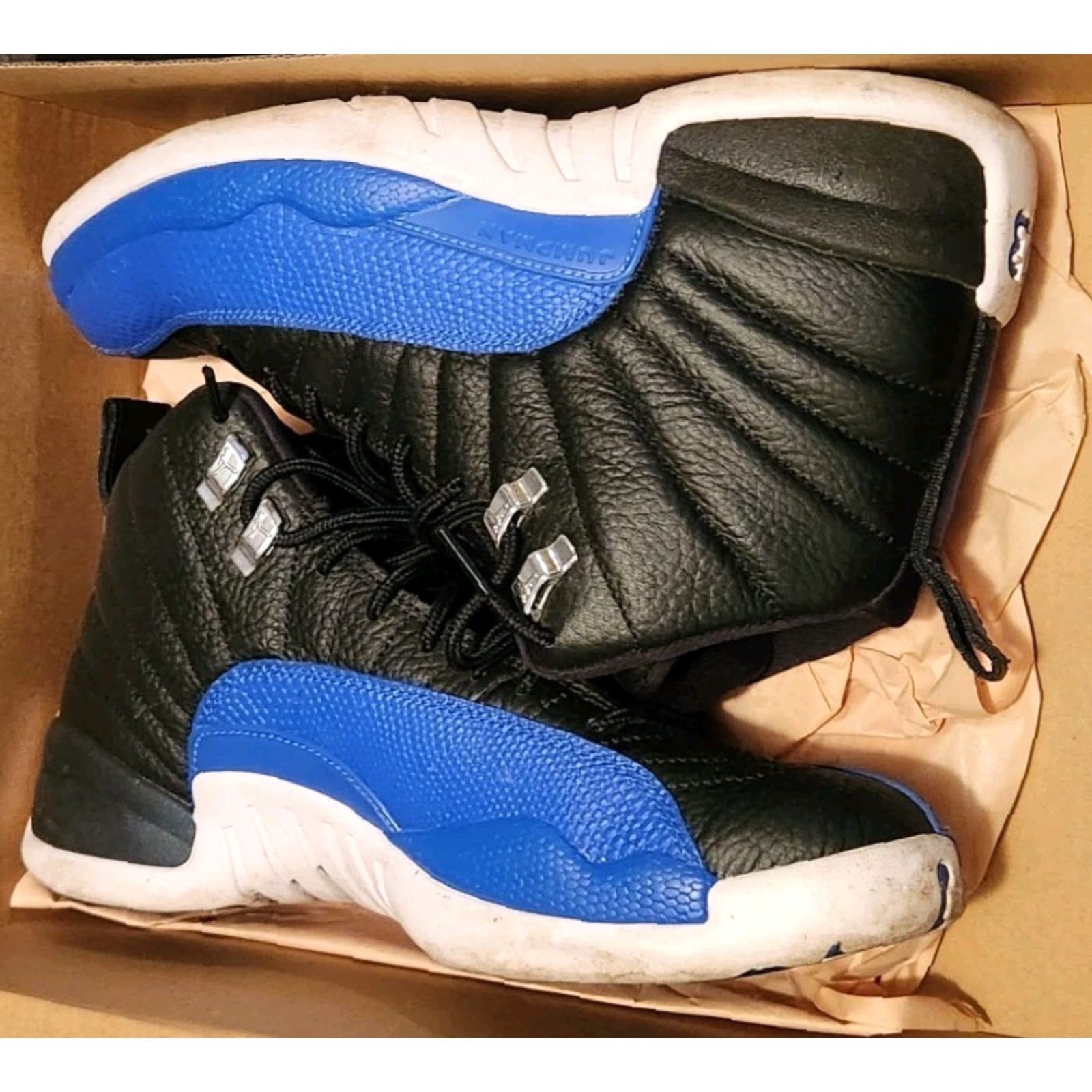 Jordan Brand Air Jordan 12 Retro Hyper Royal Women’s Size 10 Athletic Sneaker Leather Black AO6068-004 Womens Pre-Owned 2022 Size US 10 / IT 40 - 2 Thumbnail