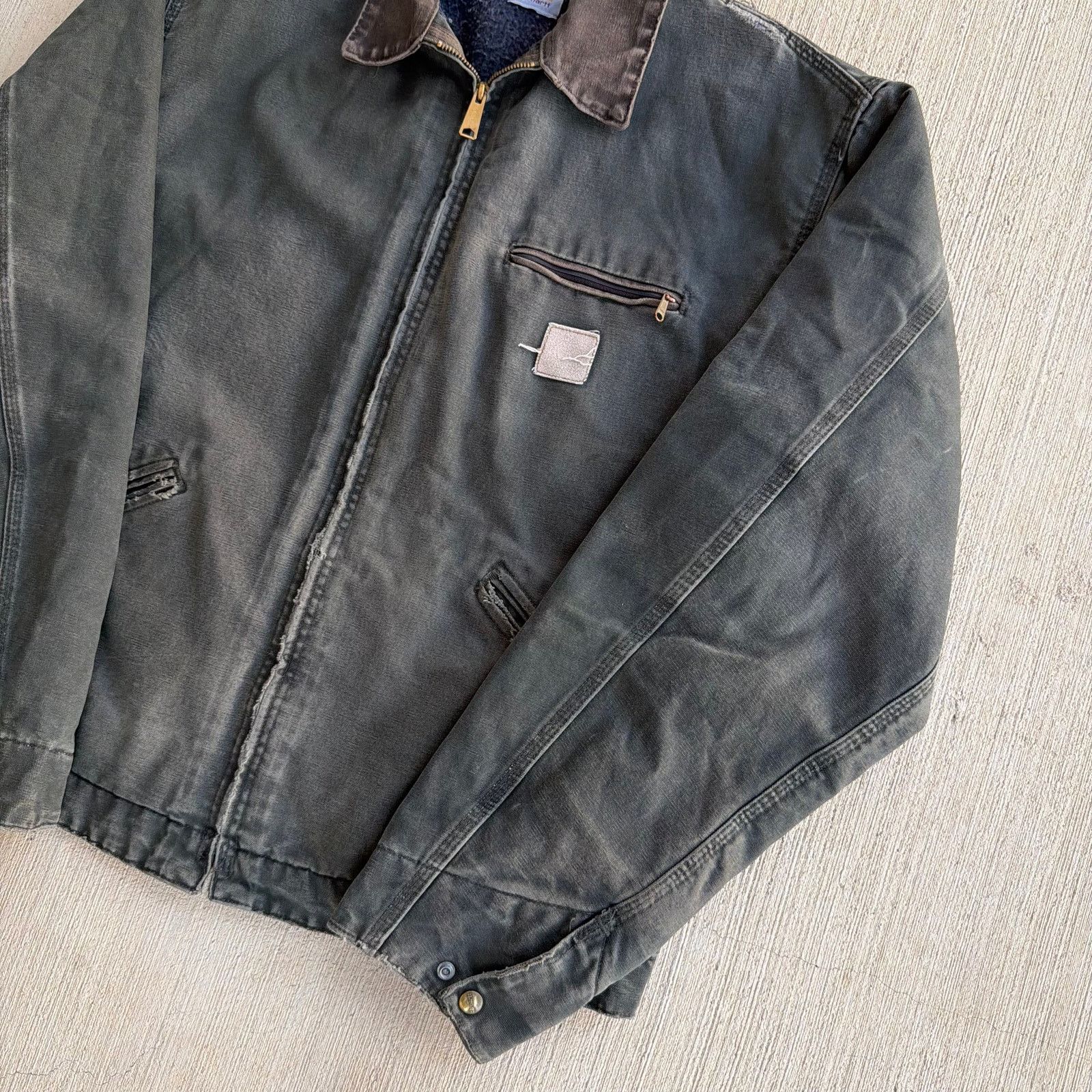 Carhartt × Vintage Carhartt faded MOS green Detroit work wear jacket Size US XL / EU 56 / 4 - 4 Thumbnail