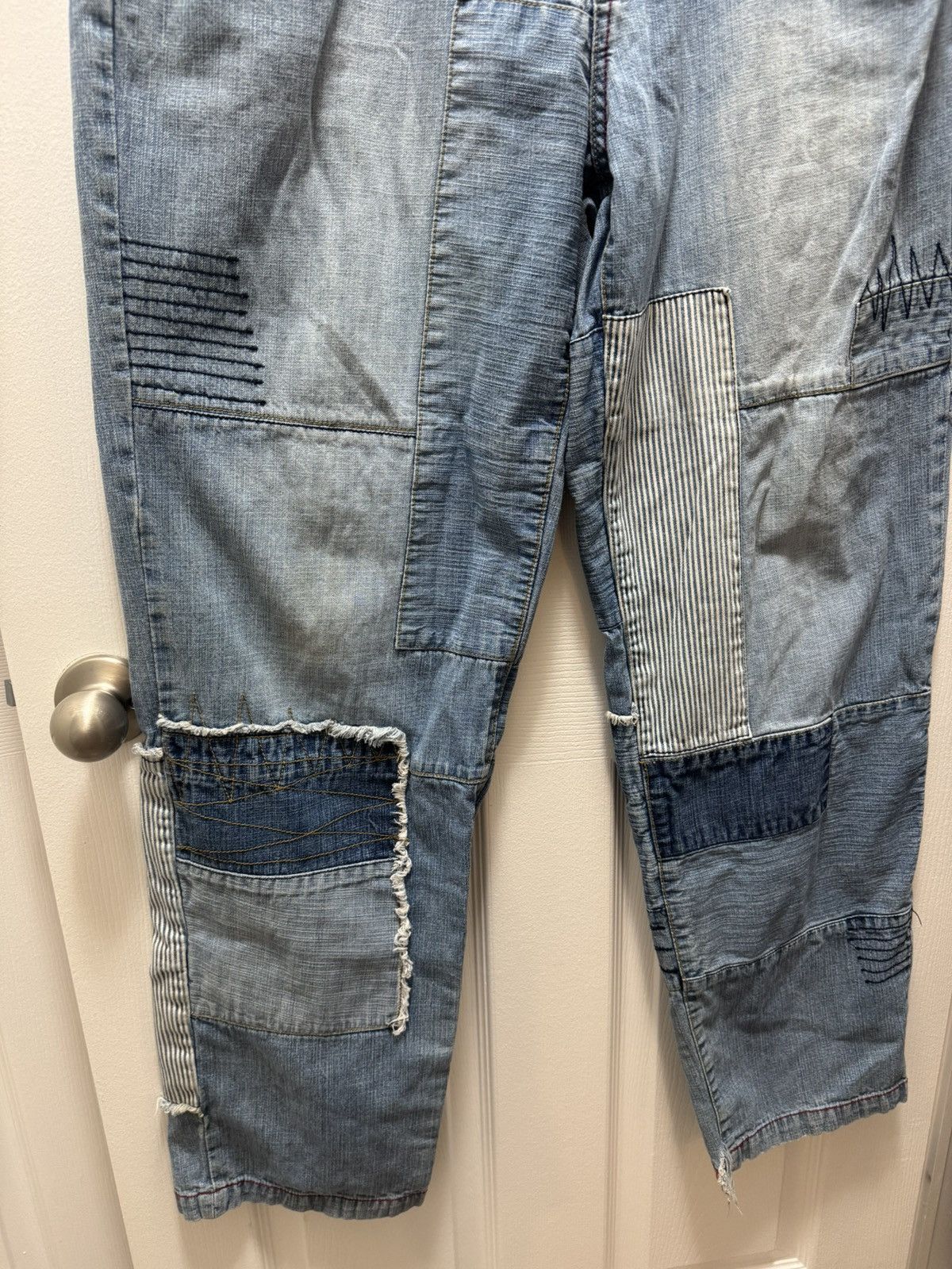Japanese Brand Bachi Exchange Custom Patchwork Denim Scarecrow Jeans Baggy Size US 34 / EU 50 - 2 Thumbnail