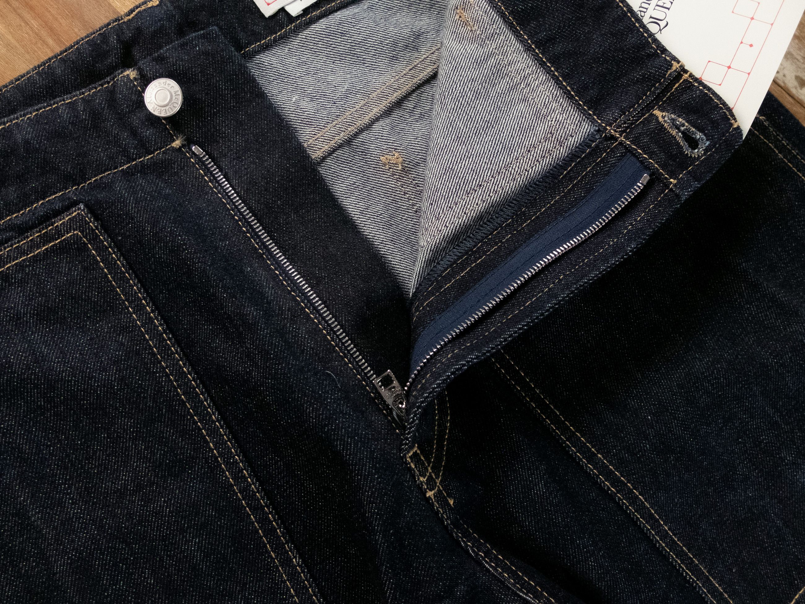 Alexander McQueen ALEXANDER MCQUEEN navy blue contrast stitch cargo jeans Size US 32 / EU 48 - 7 Thumbnail