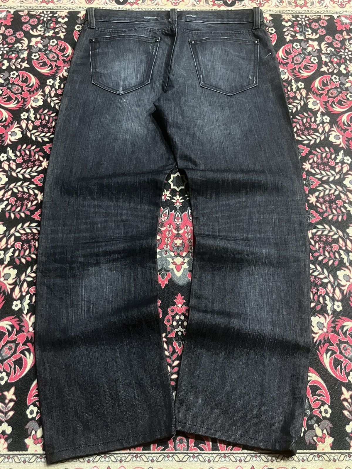 Uniqlo Vintage Uniqlo UJ Dark Washed Distressed Straight Leg Jeans Size US 33 - 2 Thumbnail