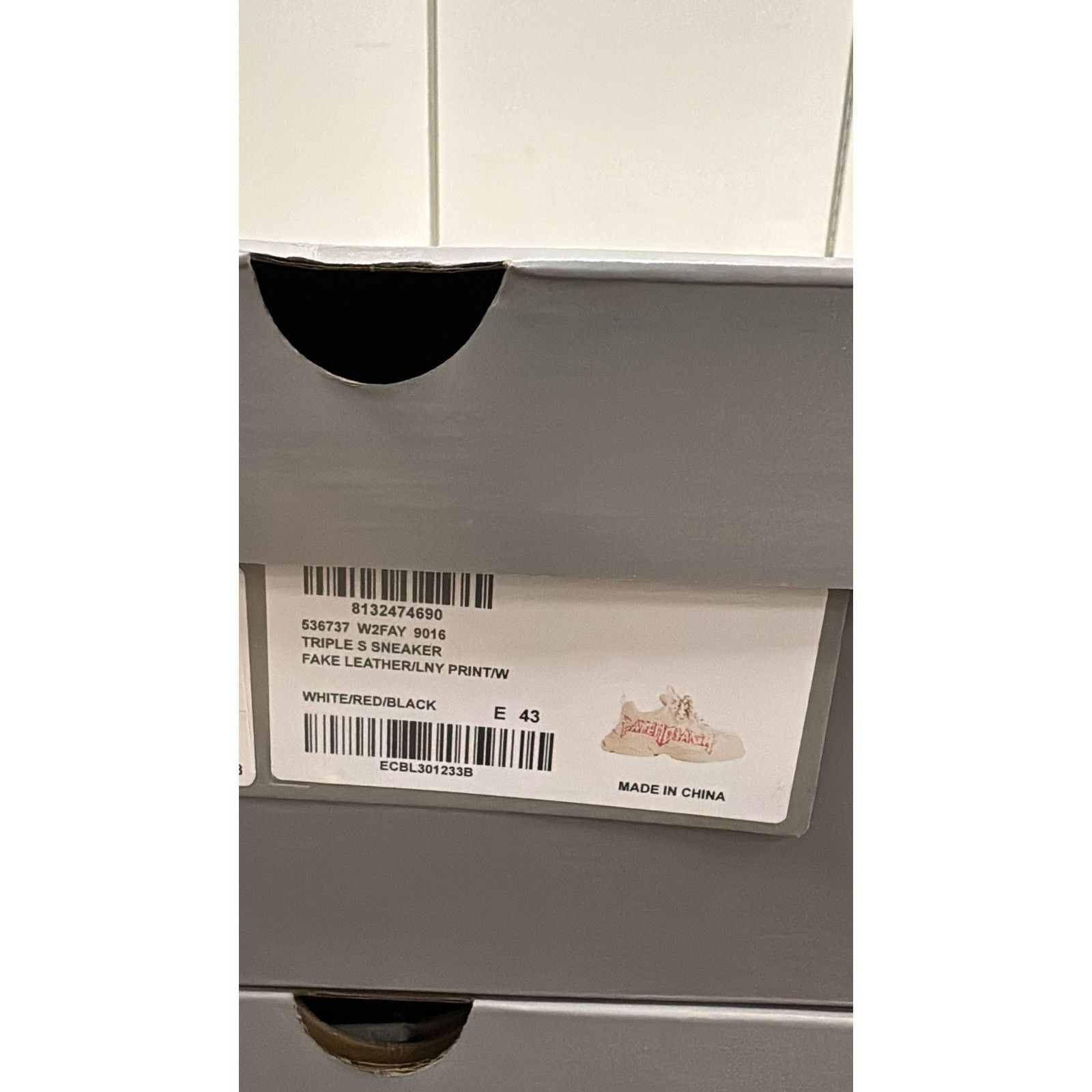 Balenciaga o1rshd1 Q:2 / Triple S Low-Top Sneakers in White/Red/Black Size US 10 / EU 43 - 22 Thumbnail