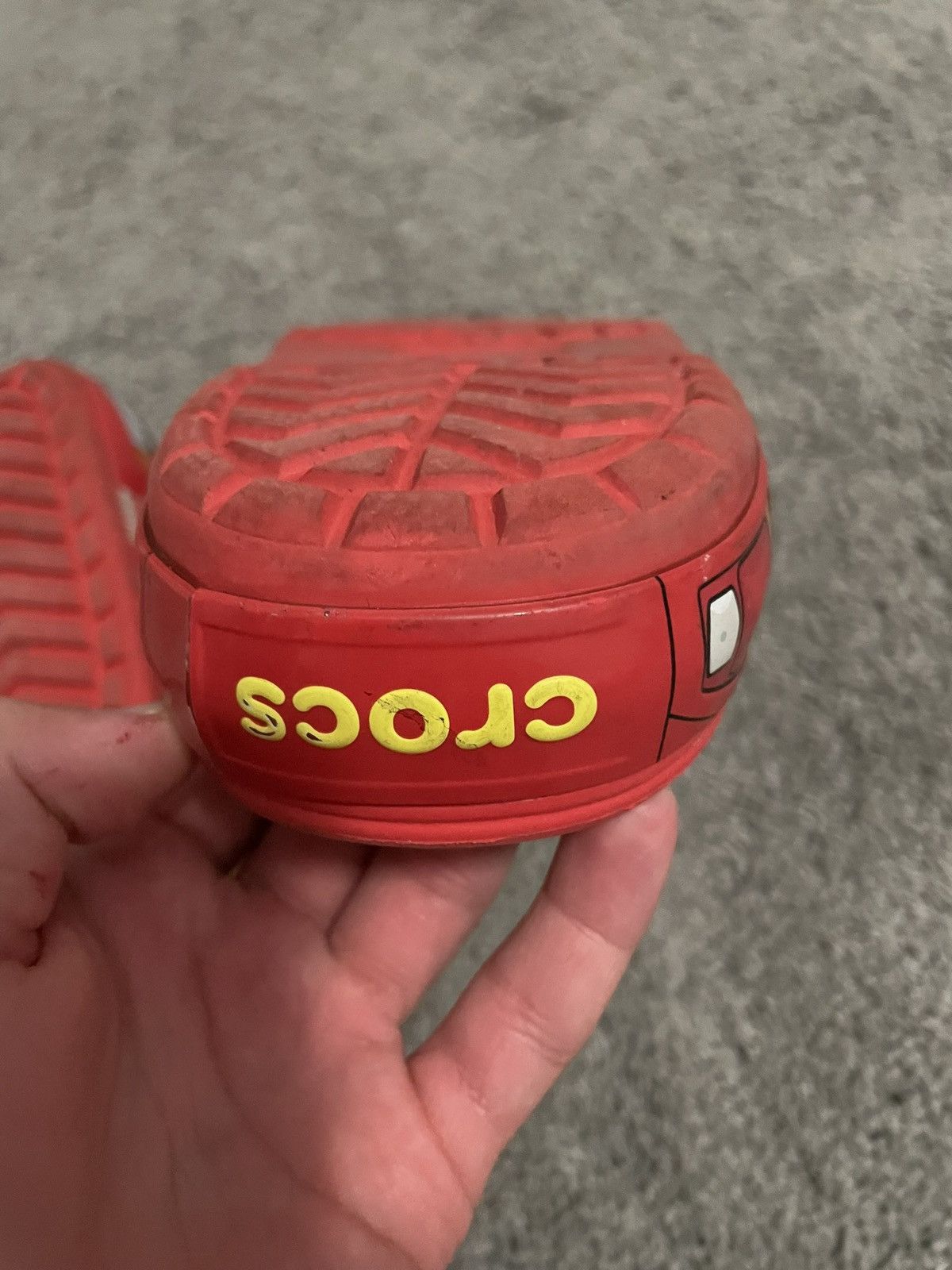 Crocs × Disney Disney x Crocs Lightning McQueen crocs Size US 10 / EU 43 - 3 Thumbnail