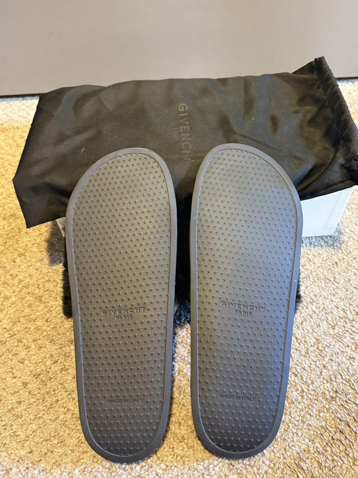 Givenchy Black Givenchy mink fur slides Size US 12 / EU 45 - 3 Thumbnail