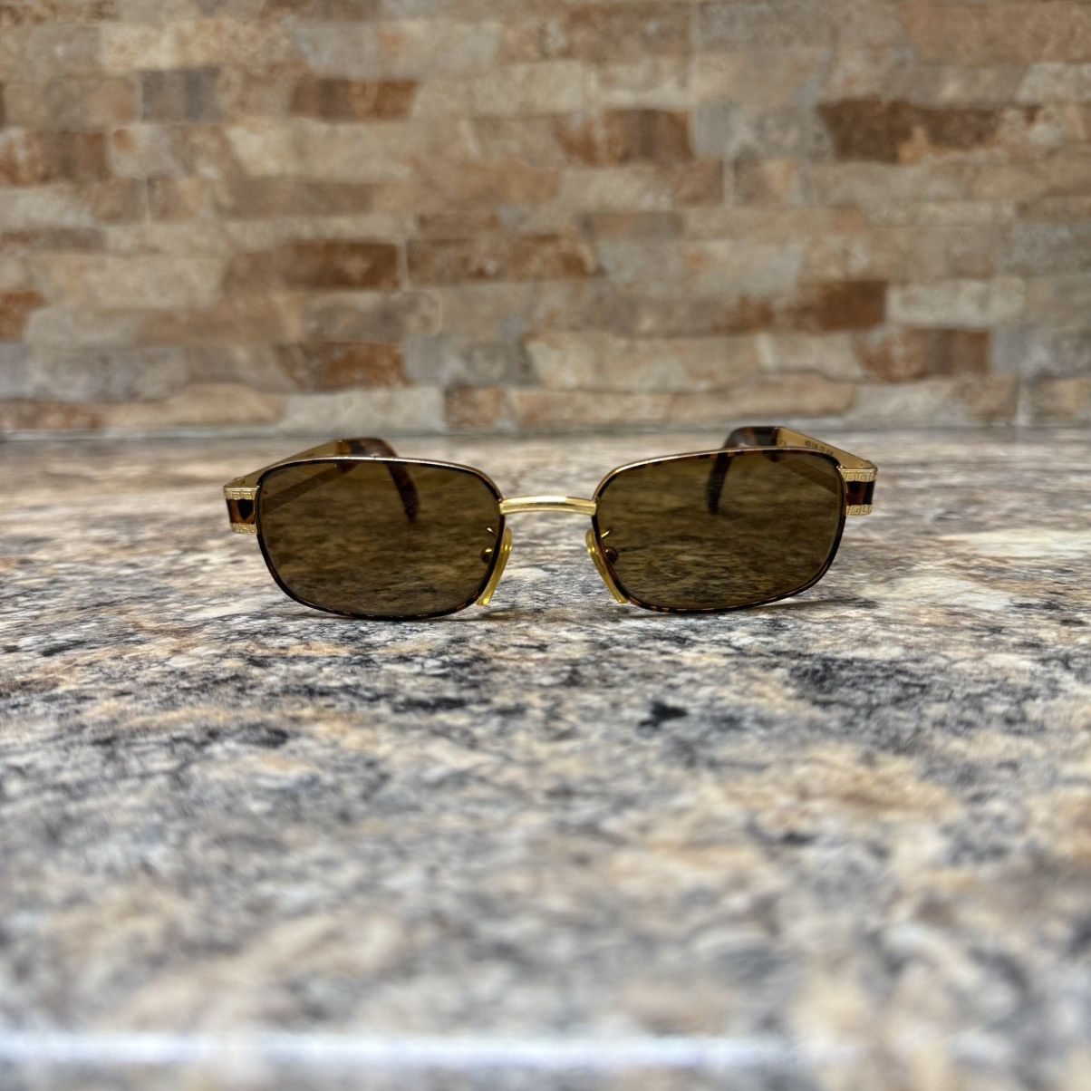 Versace Vintage Versace S 39 Gold Tortoise Shell Sunglasses 90s Size ONE SIZE - 2 Thumbnail