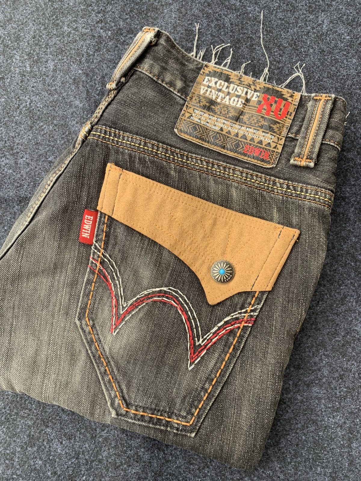 Edwin Edwin exclusive vintage short. Size US 33 - 8 Thumbnail