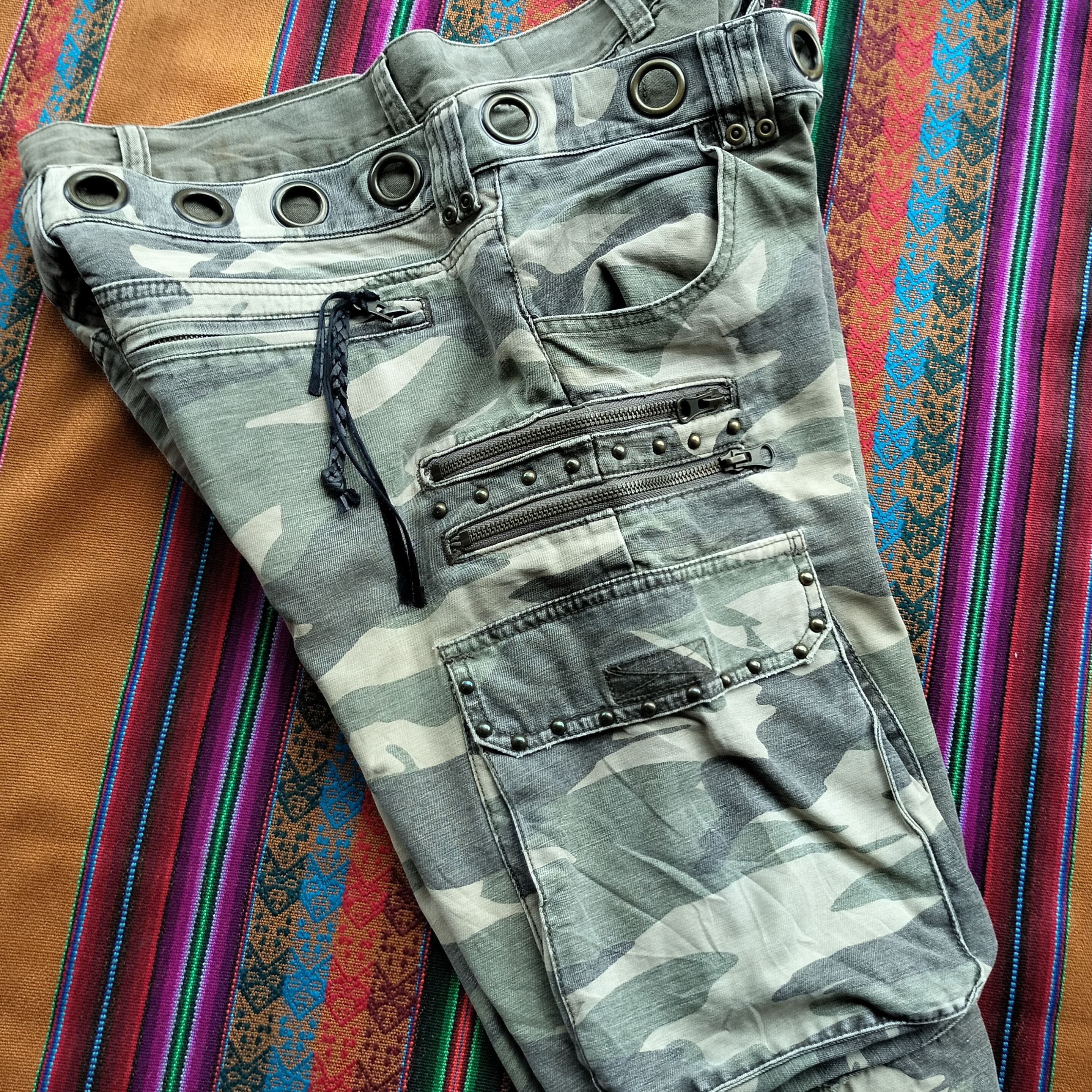 GOA double waist studded flare cargo pants Size US 31 - 12 Thumbnail