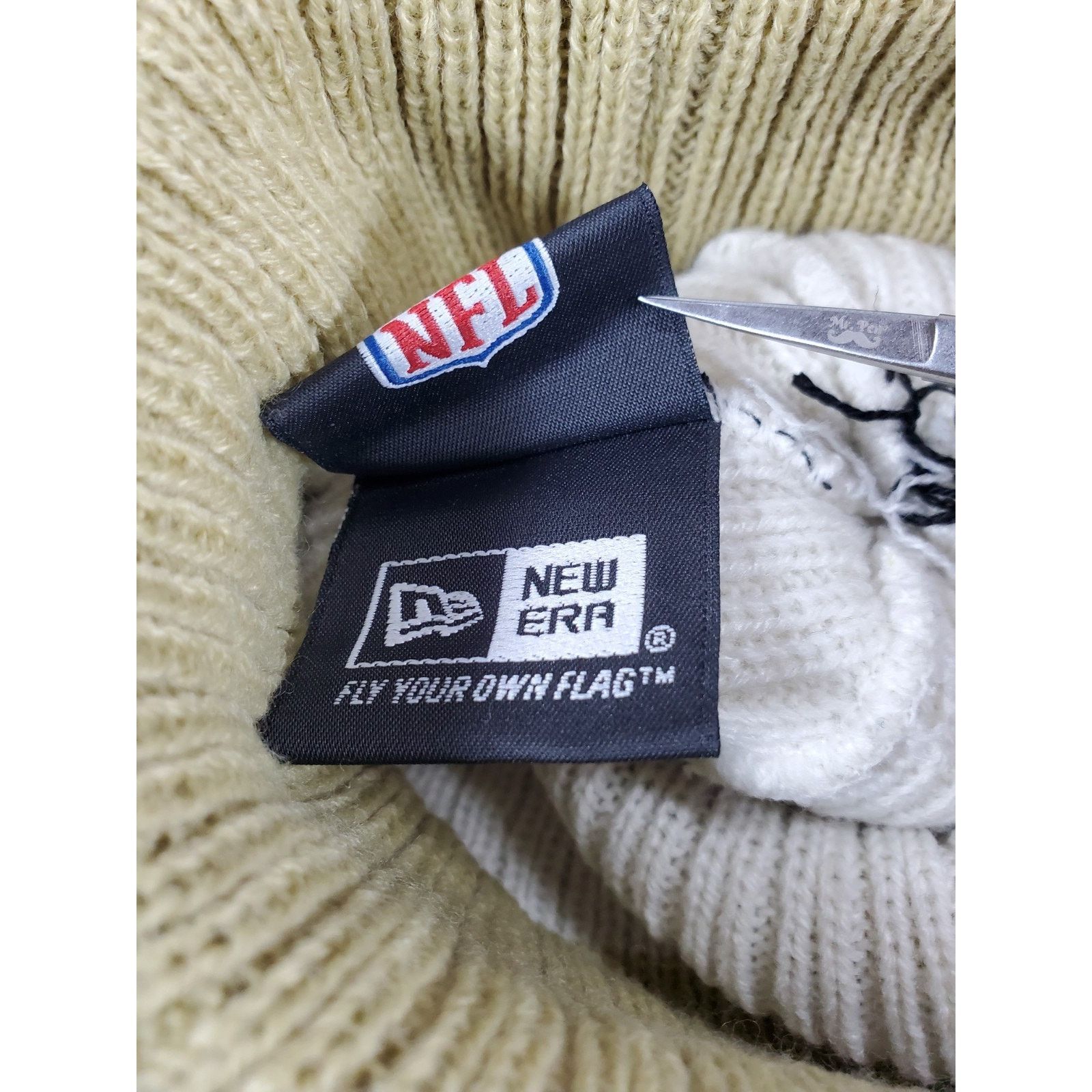 NFL × New Era New Orleans Saints Pom Beanie Knit Winter Hat Cap Football Size ONE SIZE - 7 Thumbnail