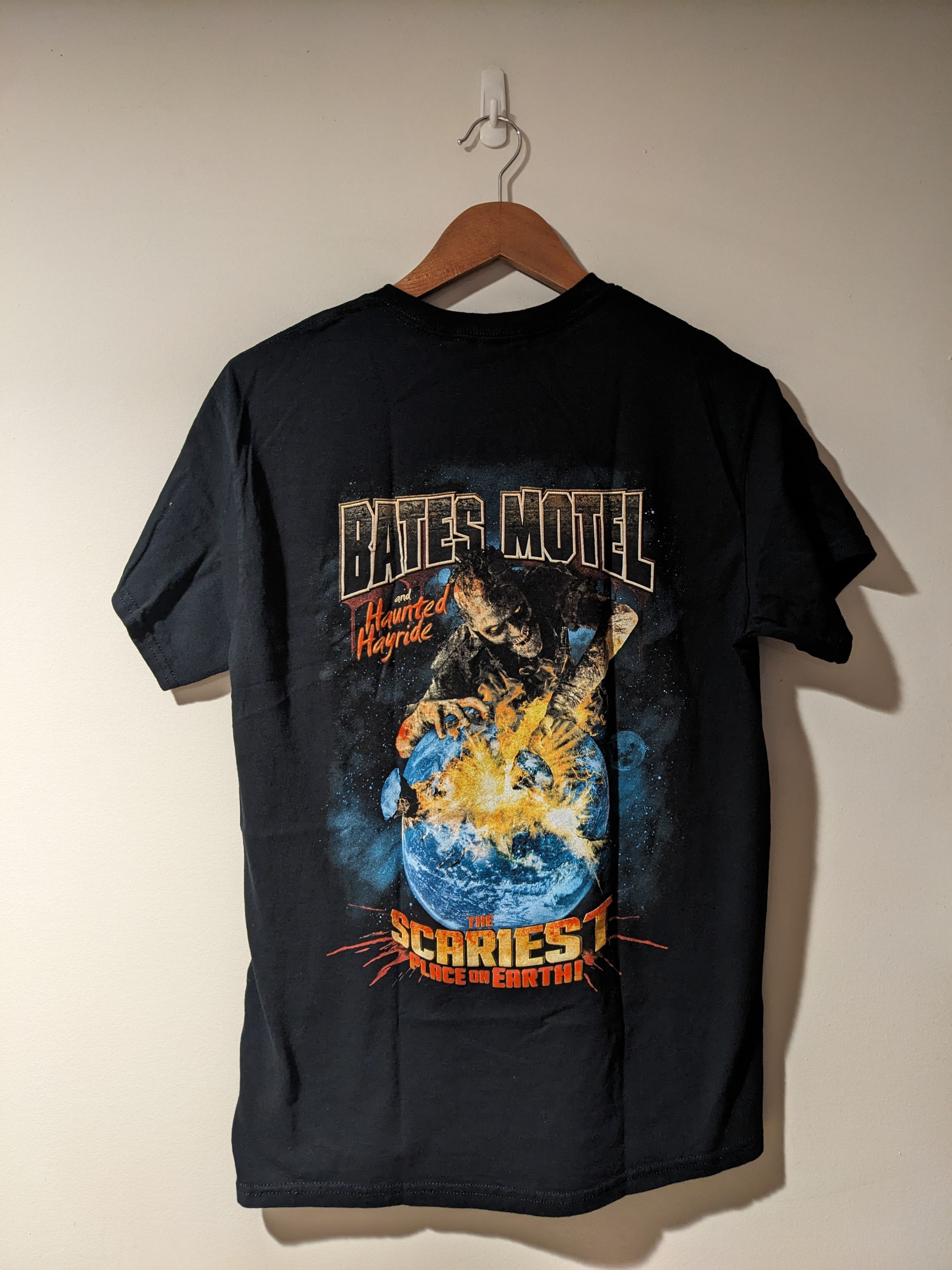 Expert Horror × Universal Studios Bates Motel & Haunted Hayride Halloween Horror T-Shirt Size US M / EU 48-50 / 2 - 1 Thumbnail