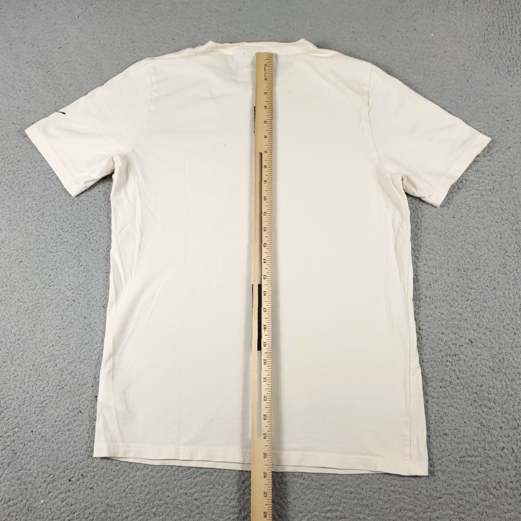 Puma VINTAGE Puma T Shirt Mens S Beige Logo Crew Neck Short Sleeve Adult Small Cotton Blend Regular Men’s Clothing 90s Sports America Size US S / EU 44-46 / 1 - 6 Thumbnail