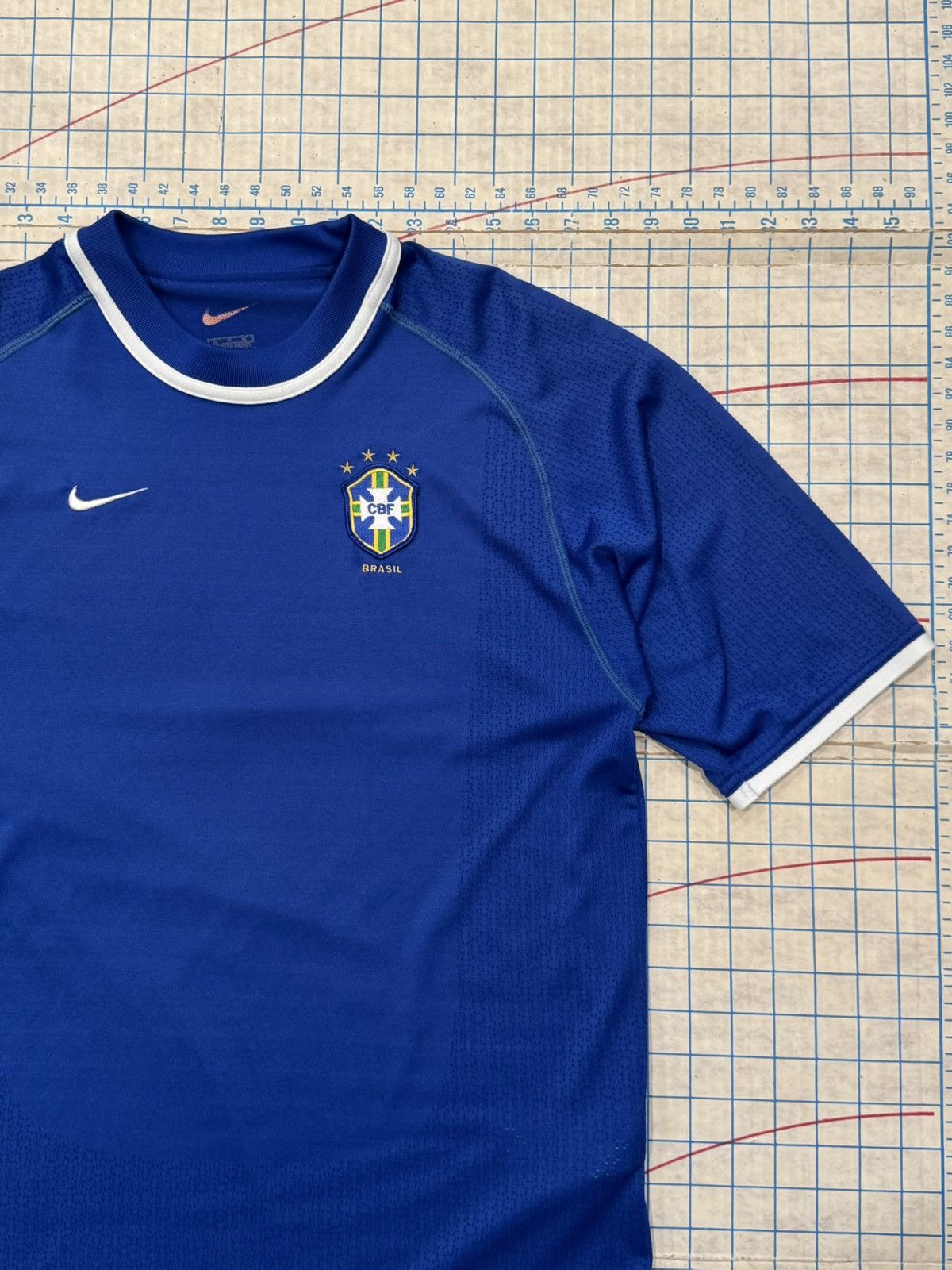 Nike Vintage Nike Brazil Away Jersey Blue 2000-01 Size Medium Size US M / EU 48-50 / 2 - 4 Thumbnail