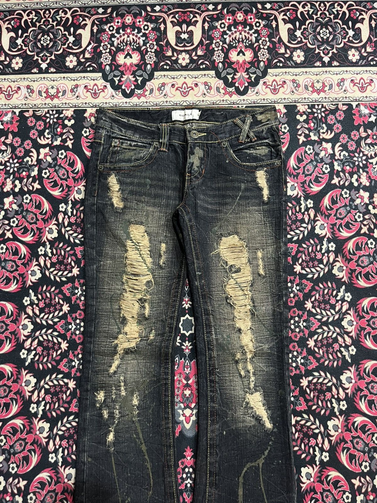 Undercover Japanese Brand Beast Dark Paint Splatter Distress Flare Jean Size 32" / US 10 / IT 46 - 3 Thumbnail
