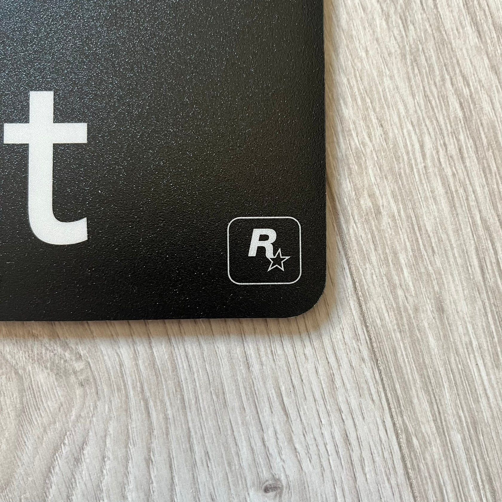 Rockstar Games Grand Theft Auto V "iFruit" Mouse Pad Size ONE SIZE - 2 Thumbnail