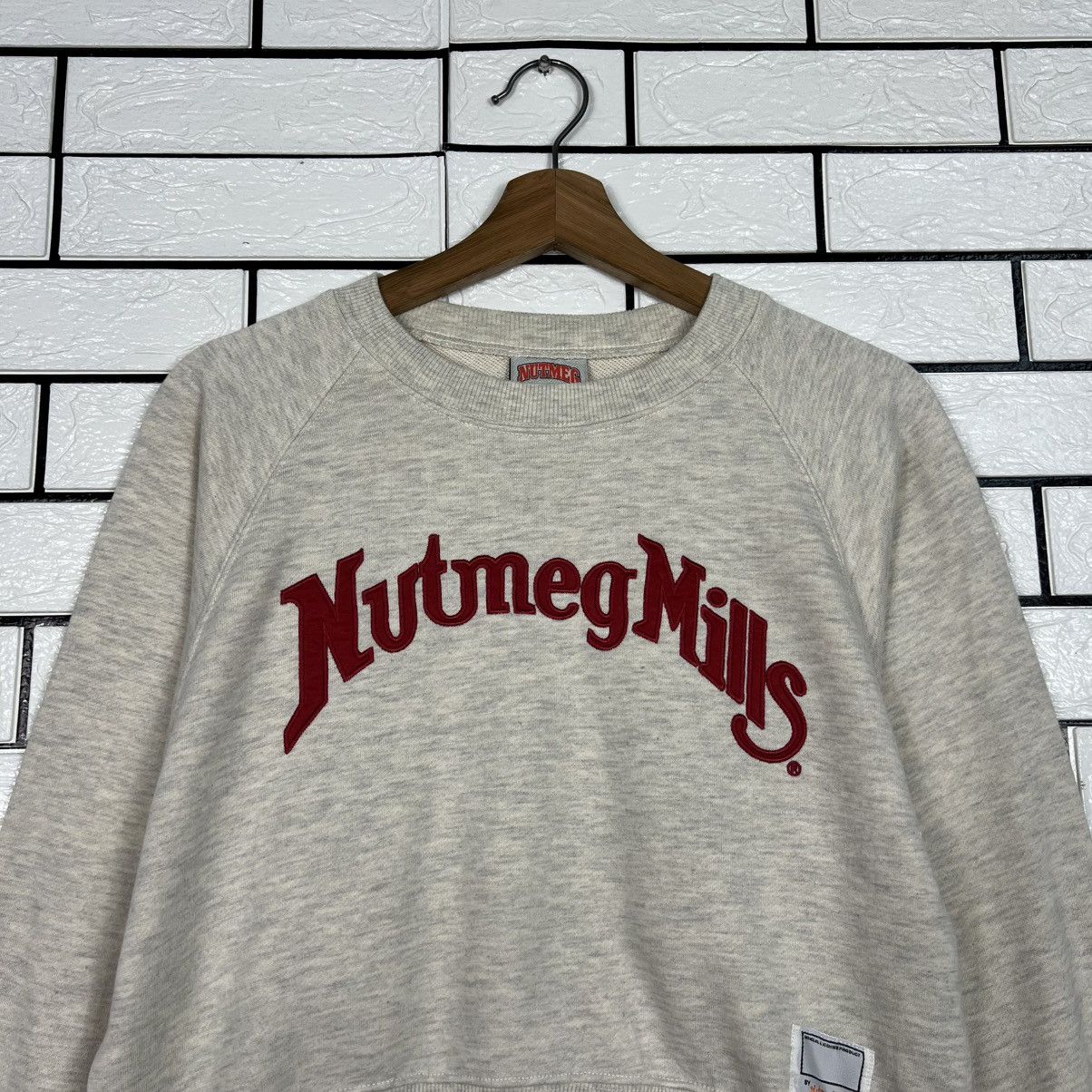 Nutmeg NUTMEG MILLS Embroidery Big Logo Crop Sweatshirt #4081-C185 Size ONE SIZE - 2 Thumbnail