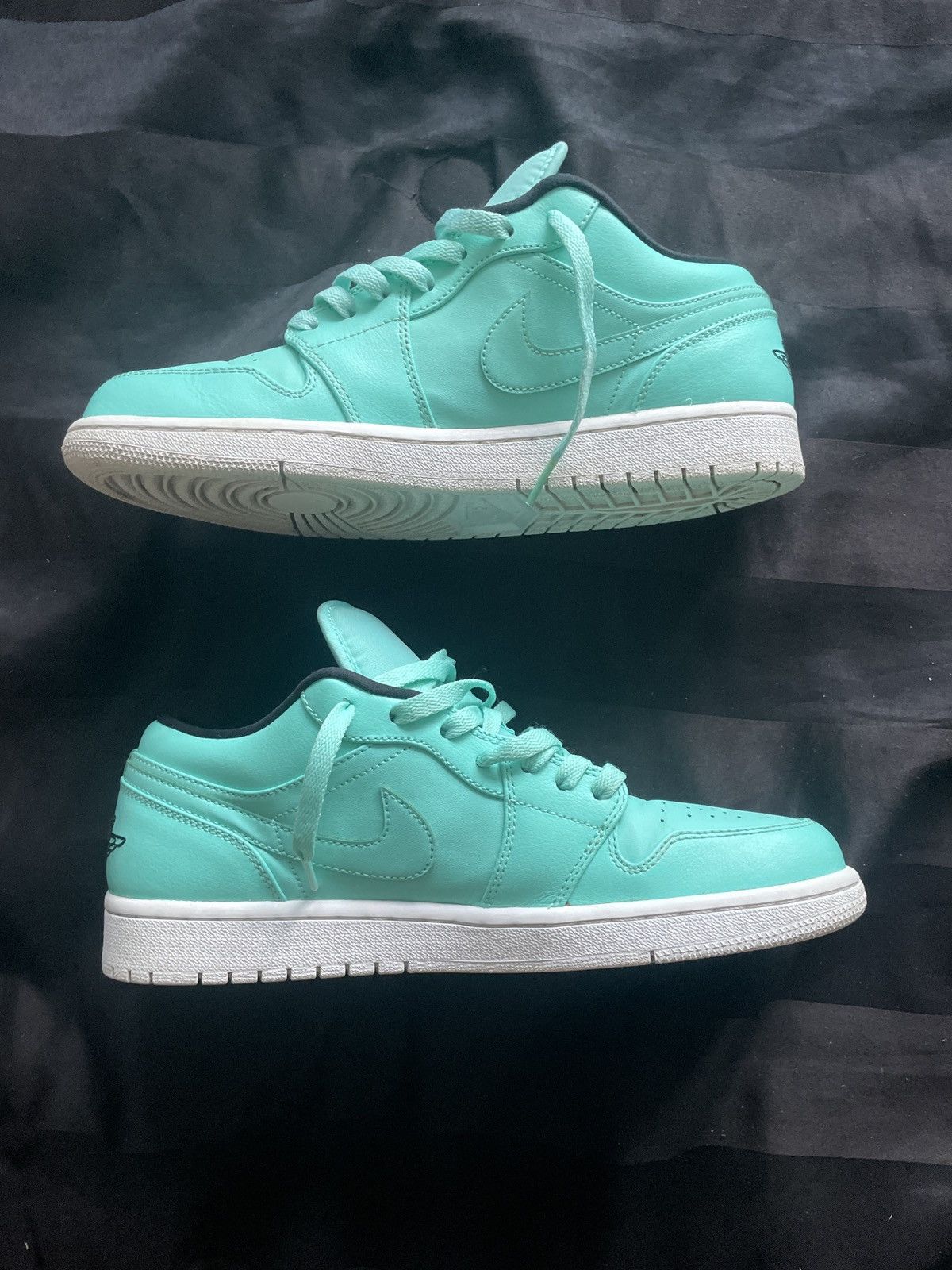 Jordan Brand Jordan 1 Low ‘Hyper Turquoise’ Size US 9.5 / EU 42-43 - 1 Thumbnail