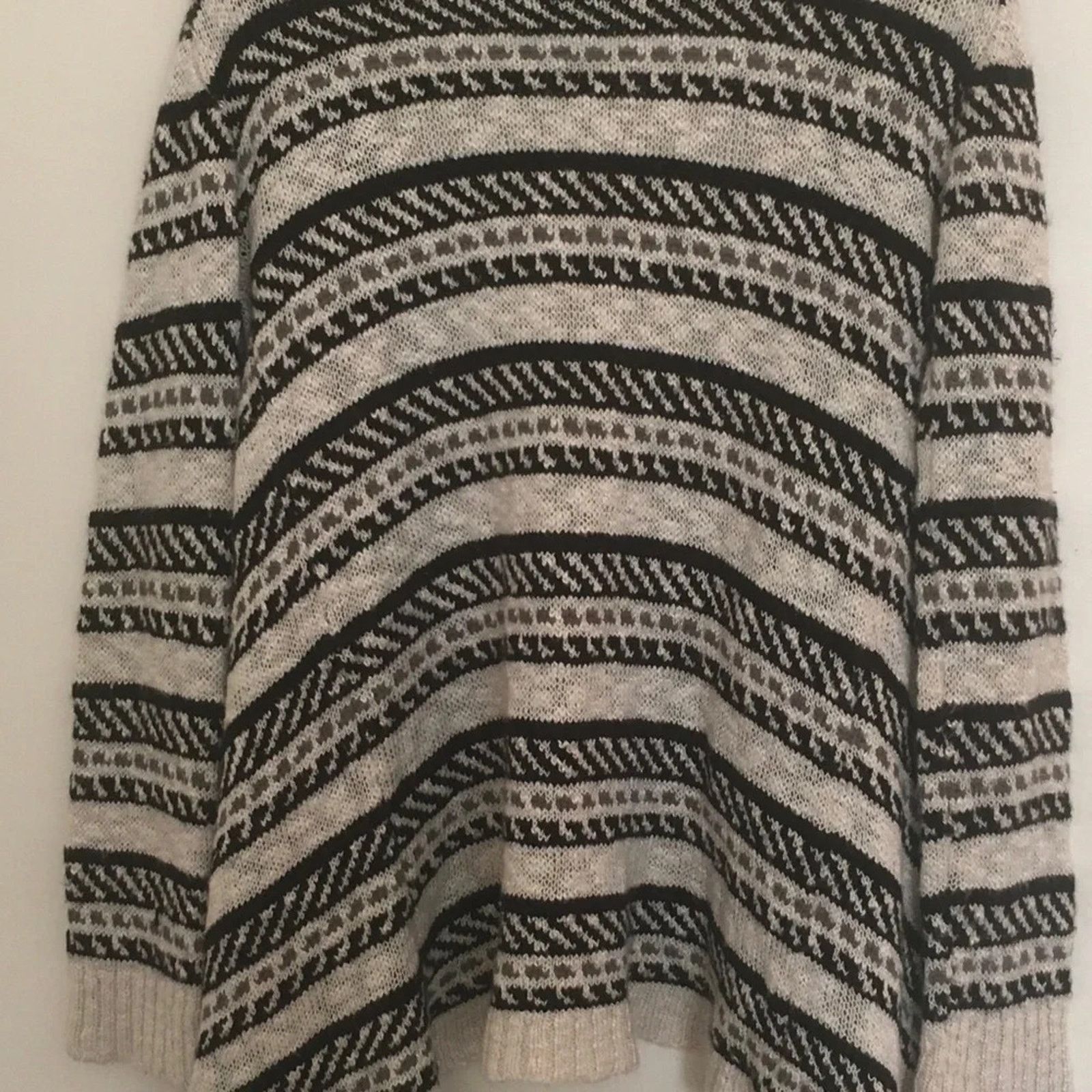The Unbranded Brand Charlotte Russe striped open front Cardigan, size small Size S / US 4 / IT 40 - 2 Thumbnail