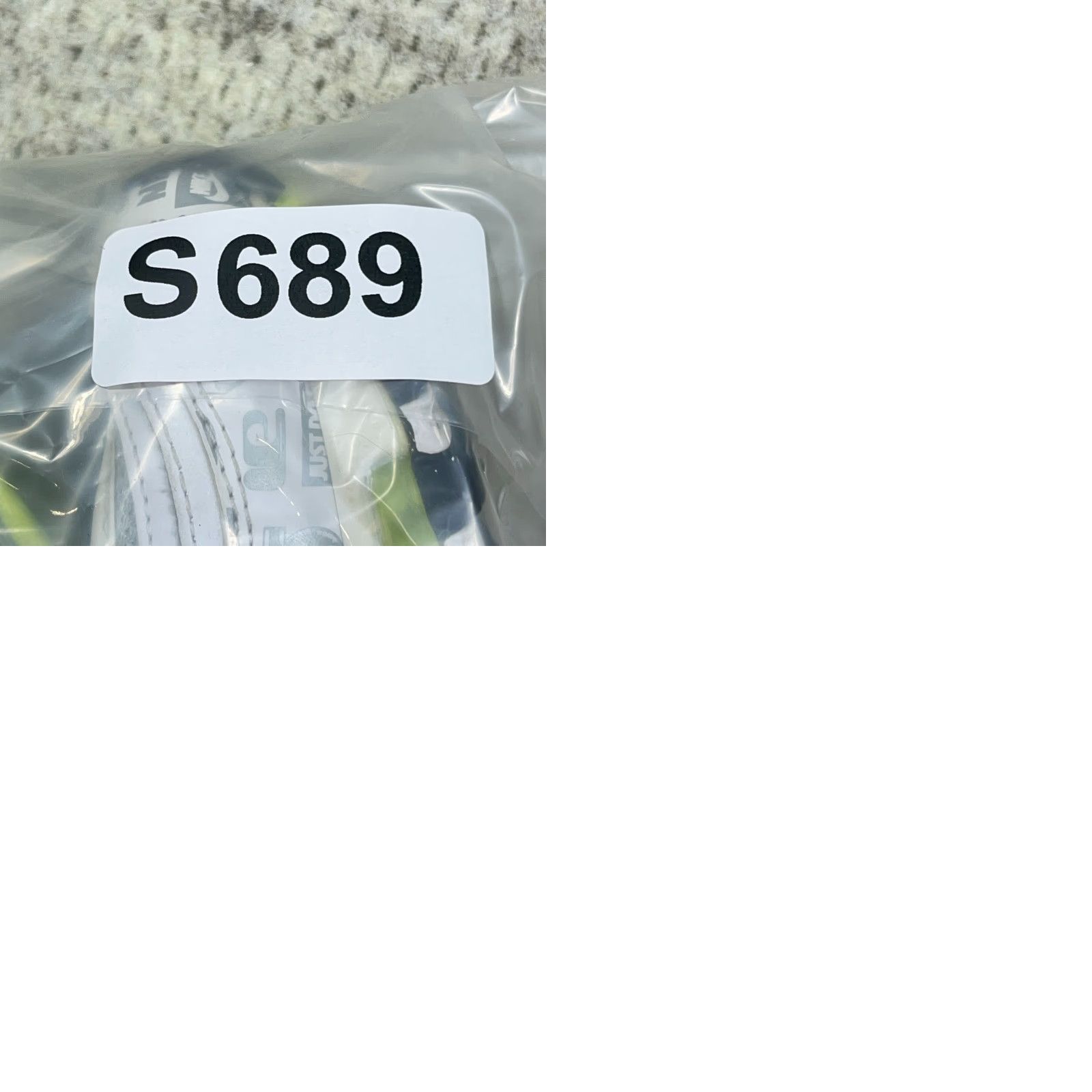 Nike NIKE AIR MAX 97 GS White Neon Yellow Reflective Logos Size 4.5Y Womens Sneaker Size US 5 / IT 35 - 10 Thumbnail