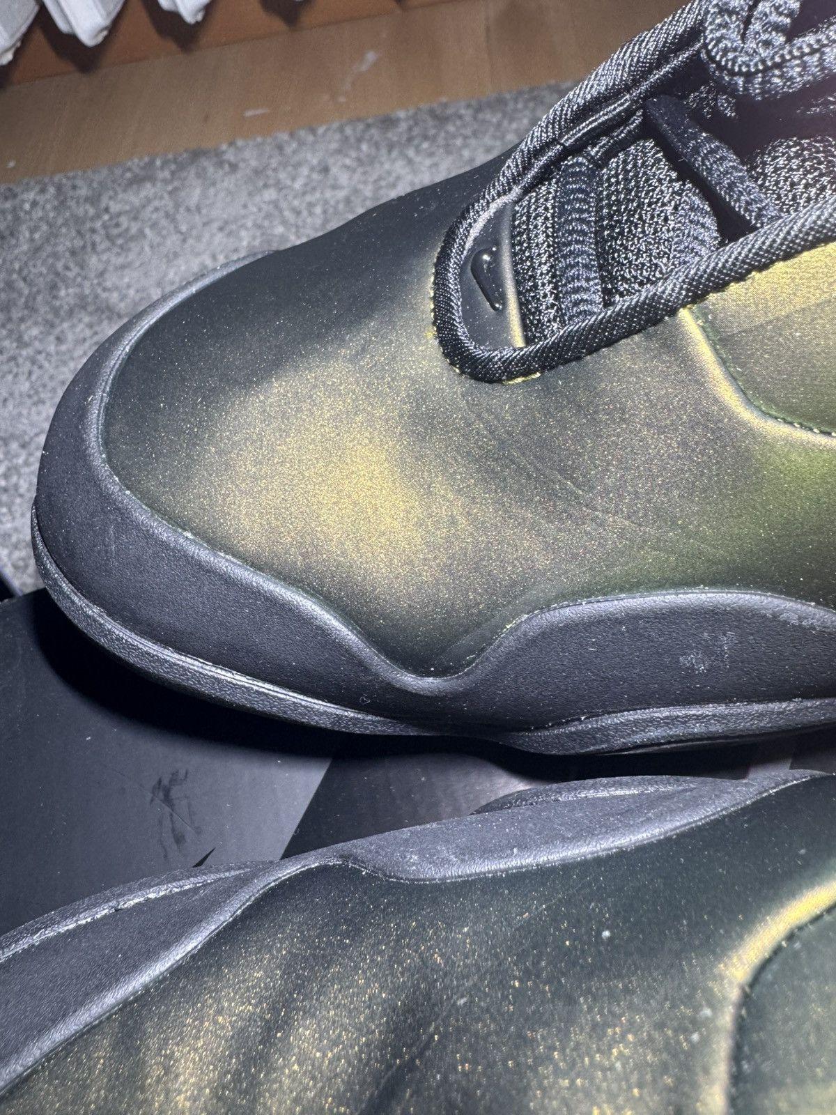 Nike × Supreme Nike x Supreme Air Zoom Courtposite Metallic Gold Size US 15 / EU 48 - 7 Thumbnail
