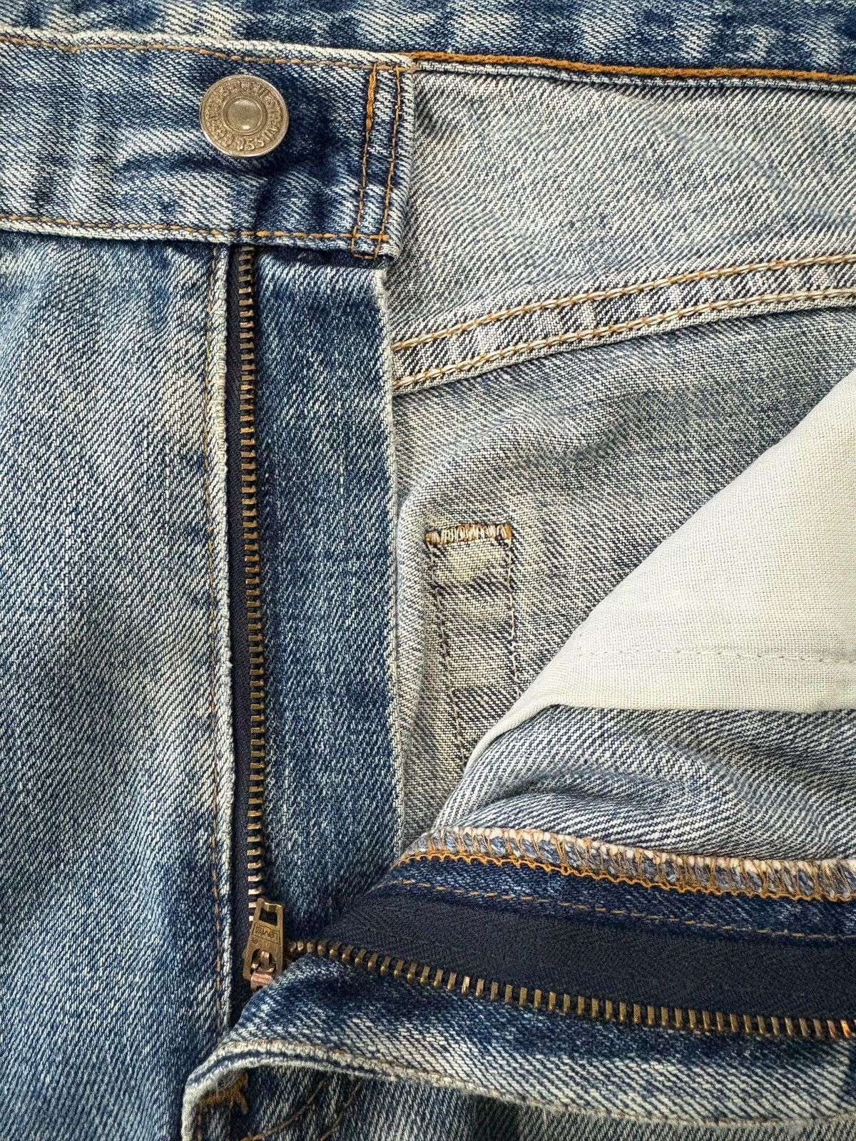 Levi's Vintage 90s Levi’s 505 Mud Wash Distressed Loose Jeans Size US 32 / EU 48 - 9 Thumbnail