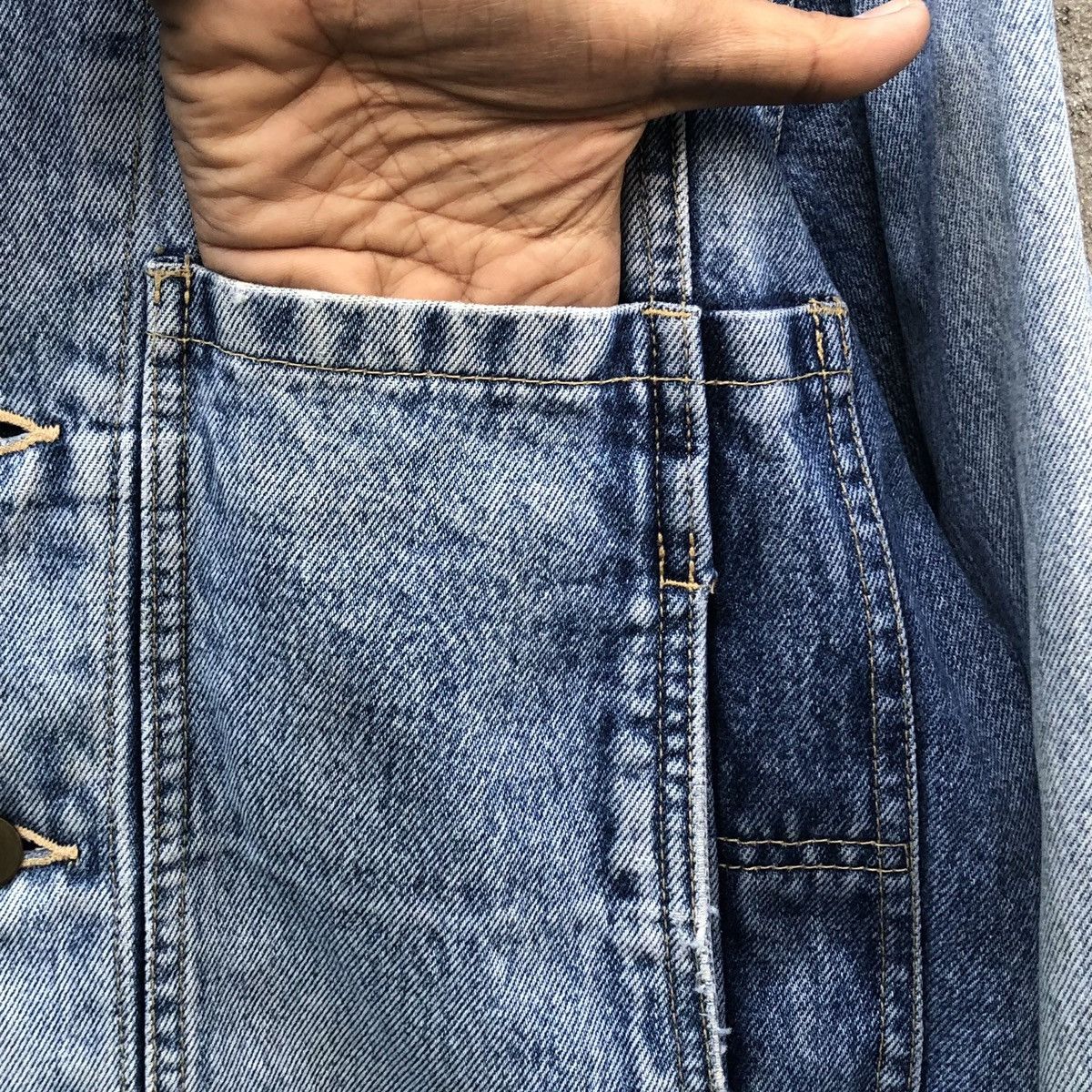 Vintage Vintage 80s / 90s Trucker Denim Jacket Size US M / EU 48-50 / 2 - 12 Thumbnail