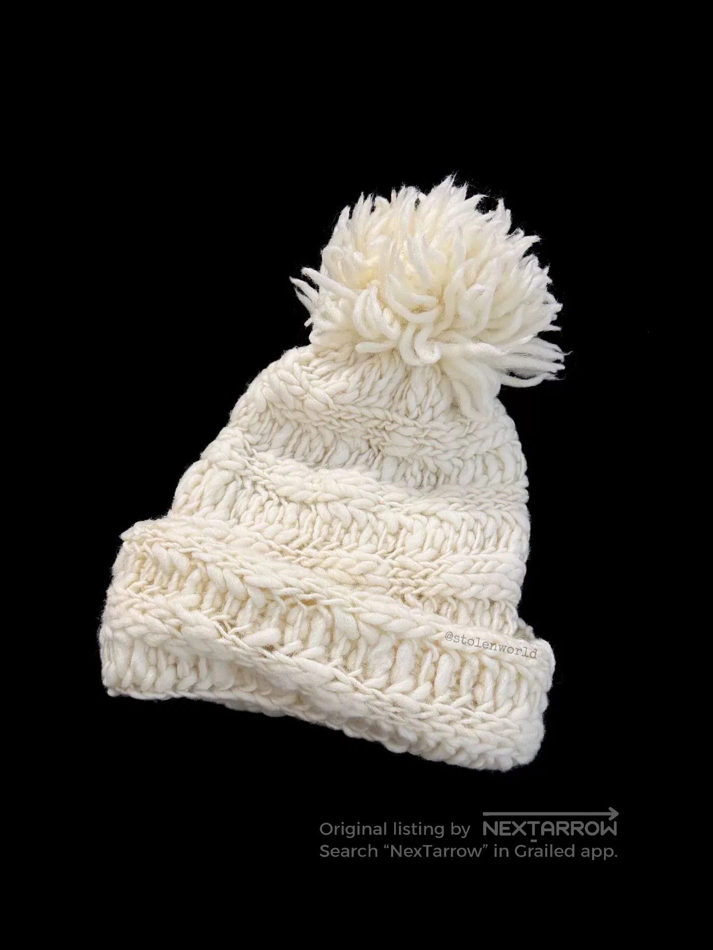Vintage cute cream knit pom pom beanie. Size ONE SIZE - 1 Thumbnail
