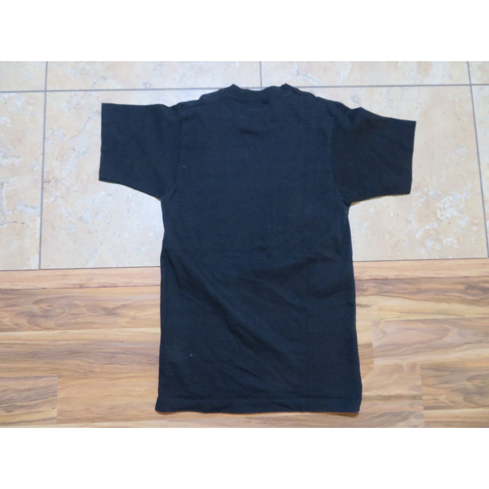 Fruit Of The Loom 90s Lone Wolf Howling Night Stars Sky Black T-Shirt Sz S-M Size US M / EU 48-50 / 2 - 3 Thumbnail