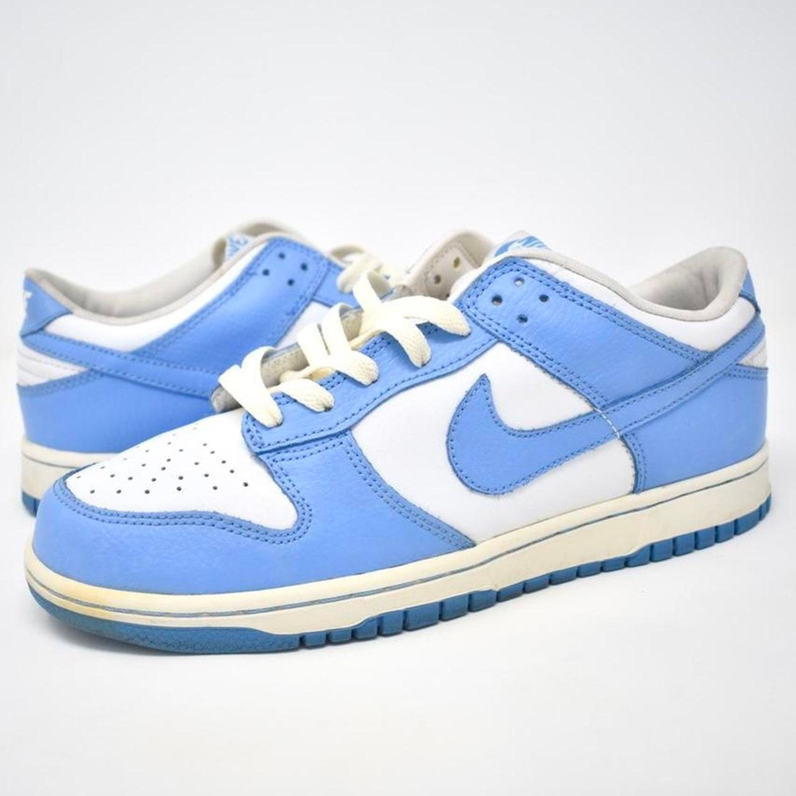 Nike 2005 Nike Dunk Low “University Blue UNC" Size US 8.5 / IT 38.5 - 1 Thumbnail