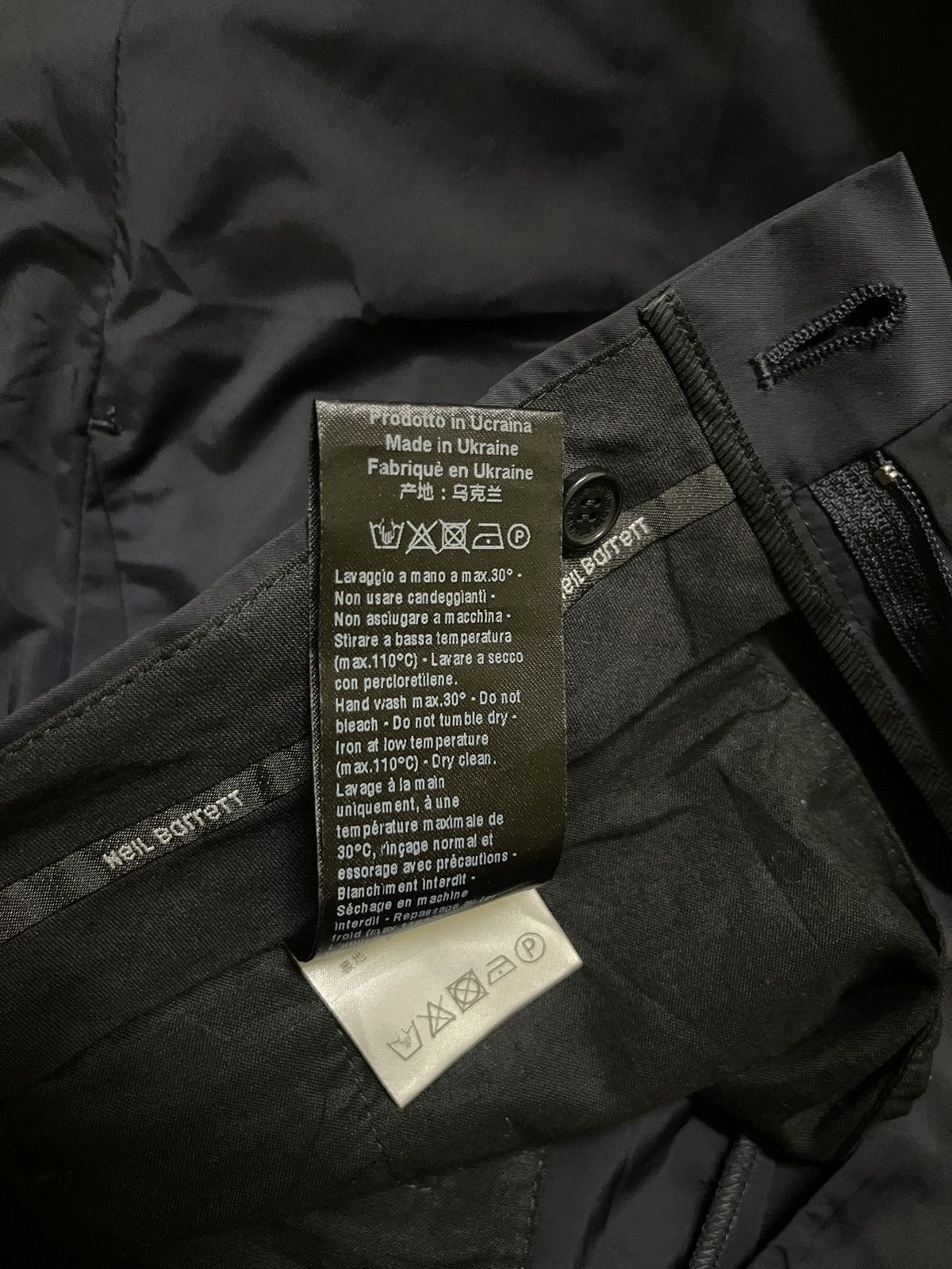 Neil Barrett SS2020 Neil Barrett Slim Fit Low Rise Trousers 48 Size US 33 - 16 Thumbnail