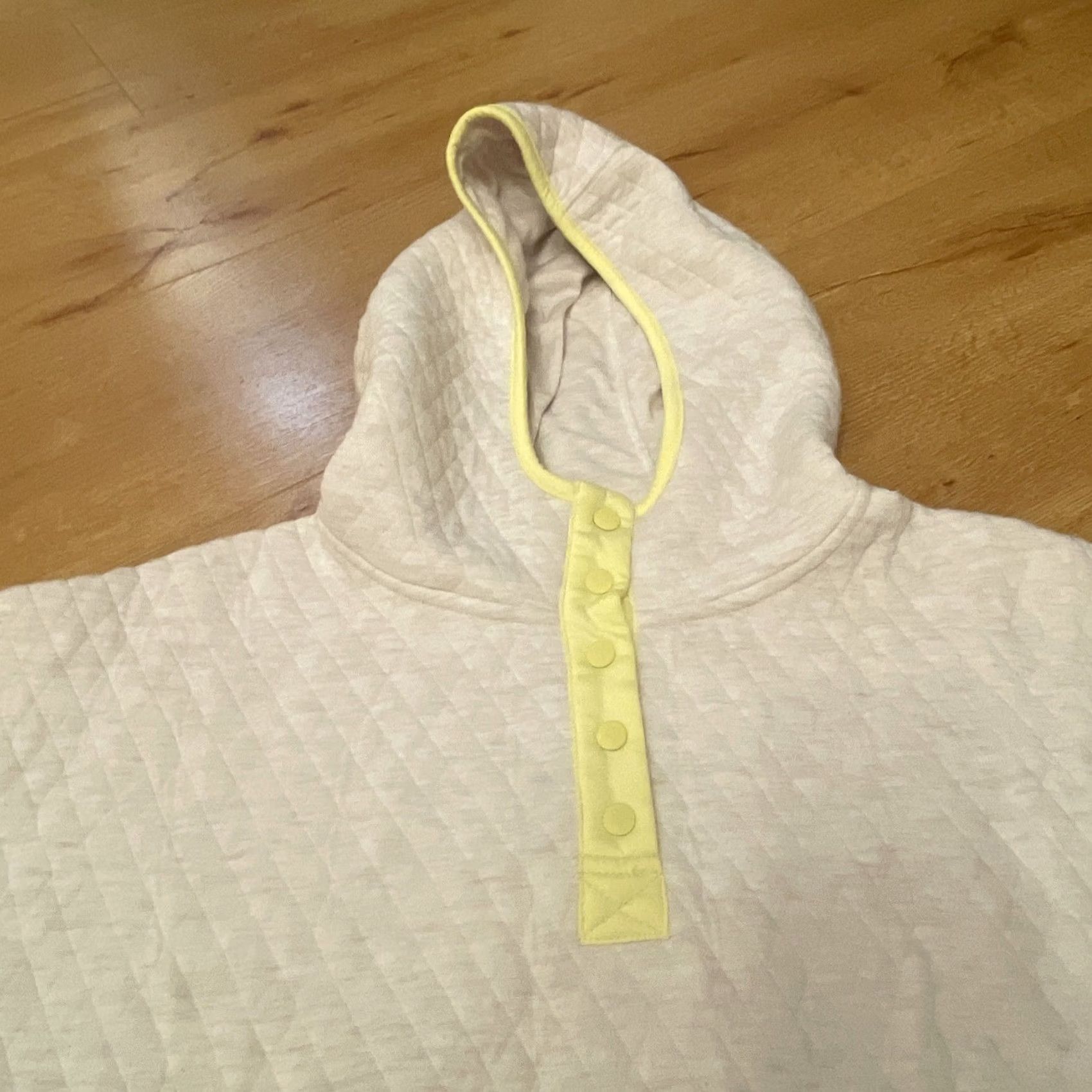 Marine Layer Marine Layer Corbet Quilted Hoodie Pullover Womens XL Cream Neon Yellow Pullover Size XL / US 12-14 / IT 48-50 - 4 Thumbnail