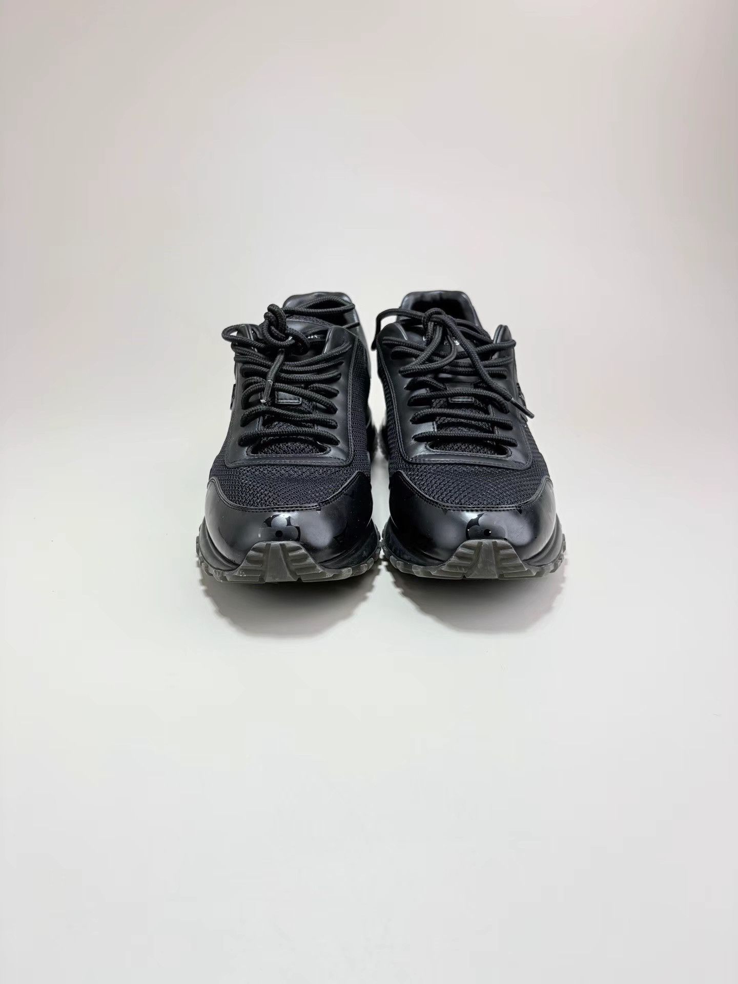 Louis Vuitton LOUIS VUITTON Run Away Black Sneakers K1 Size US 7.5 / EU 40-41 - 2 Thumbnail