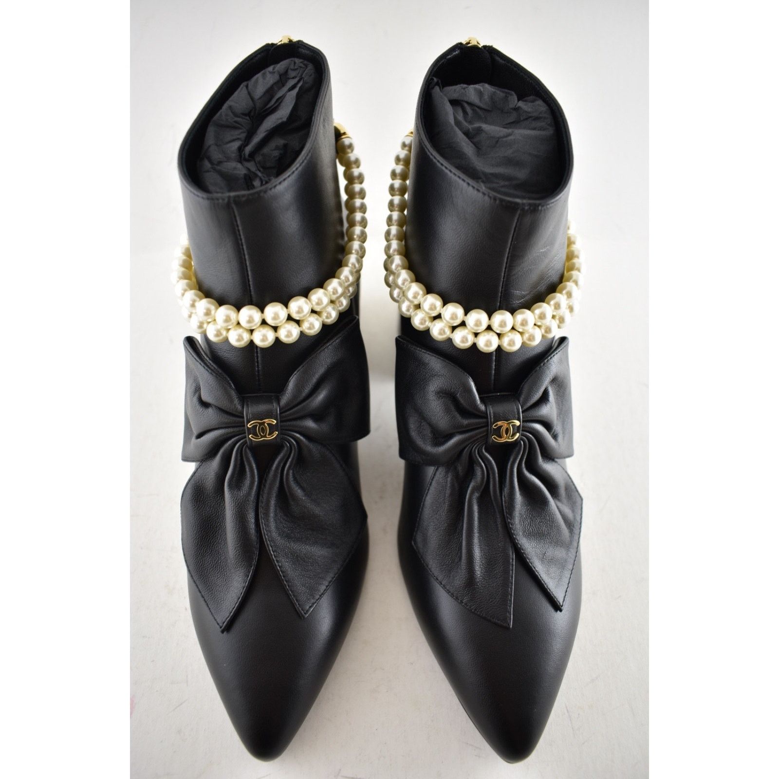 Chanel Chanel Black Lambskin Pearl CC Bow Ankle Boots 38 Size US 7 / IT 37 - 14 Thumbnail
