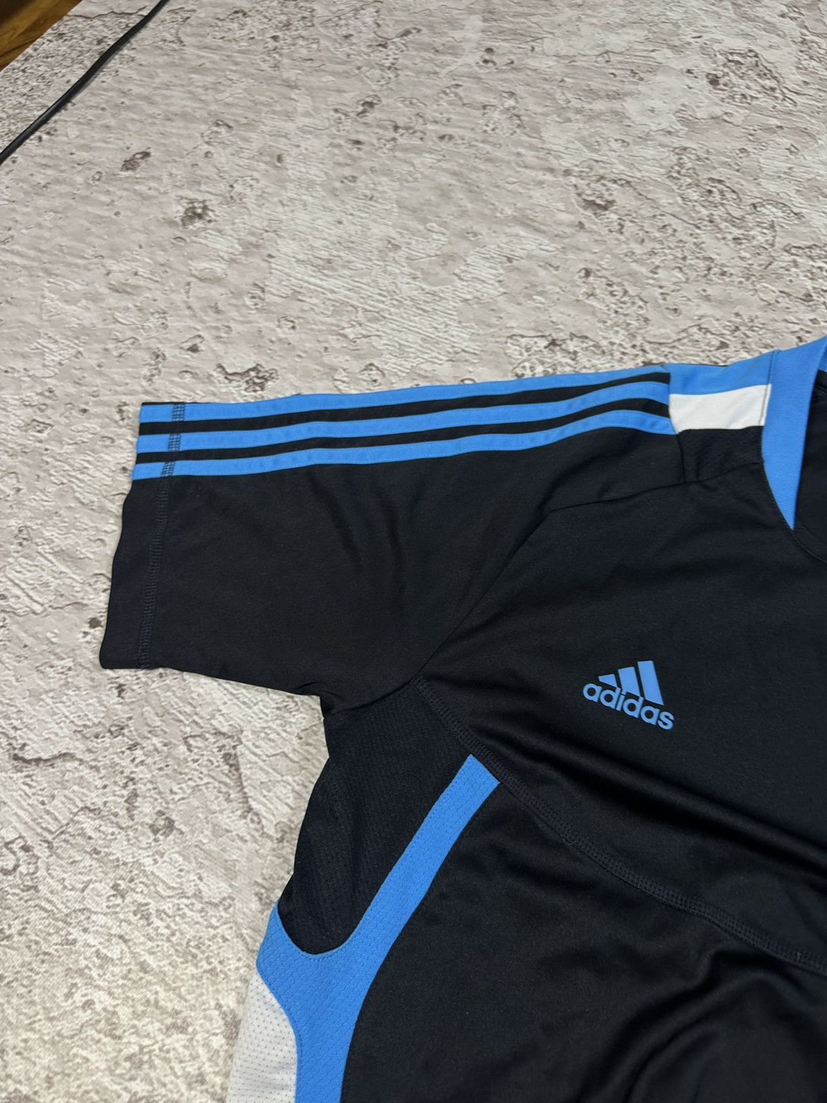 Adidas Adidas x liverpool jersey 2011 Size US S / EU 44-46 / 1 - 3 Thumbnail