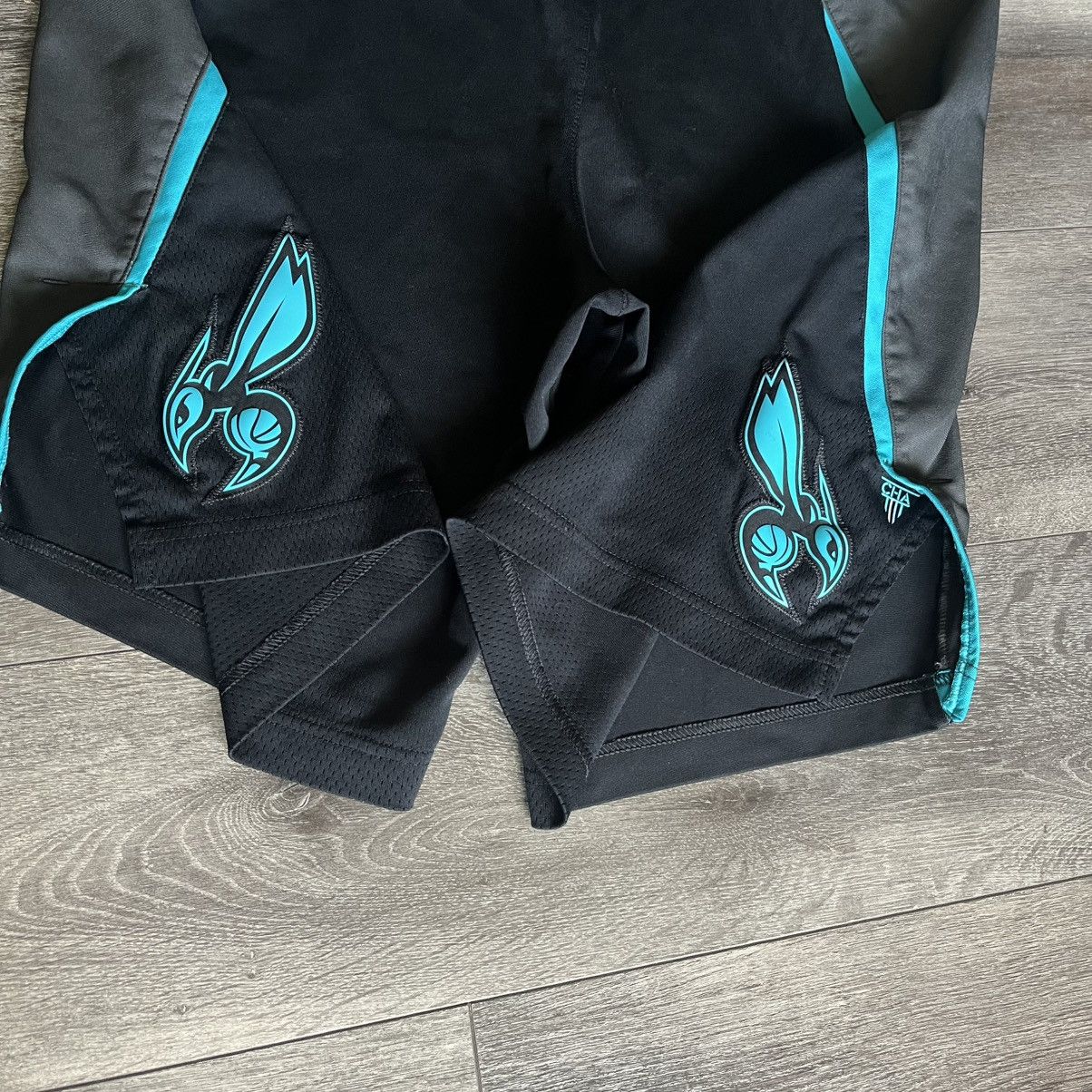 NBA NBA Charlotte Hornets Basketball Team Game Shorts Size 38+1 Size US 32 / EU 48 - 5 Thumbnail