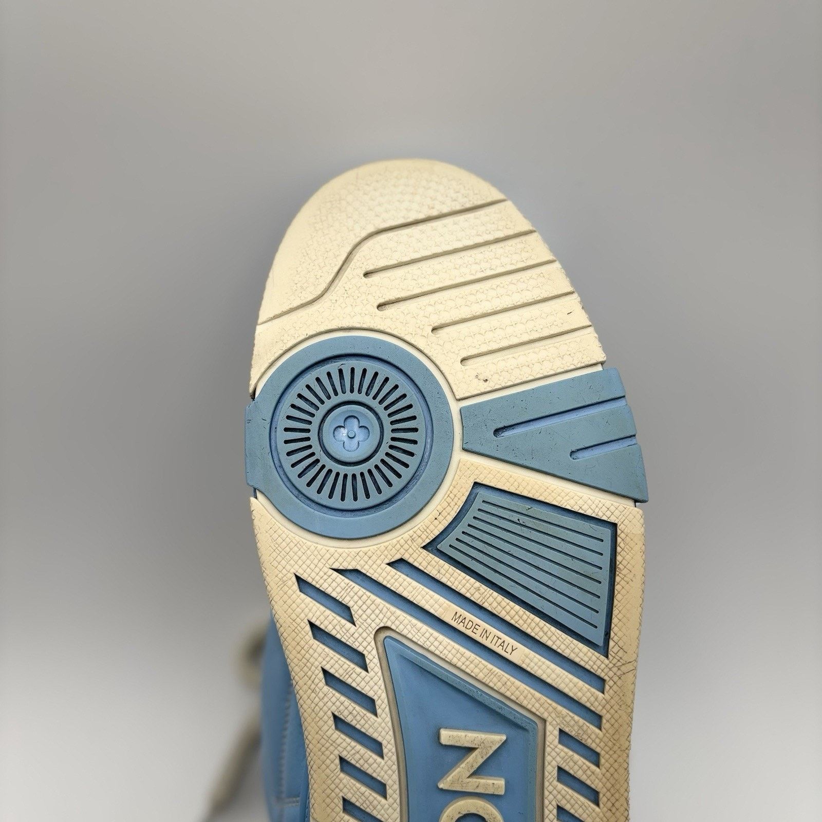 Louis Vuitton Louis Vuitton Skate ' Sky Blue ' | GOOD CONDITION! Size US 11 / EU 44 - 19 Thumbnail