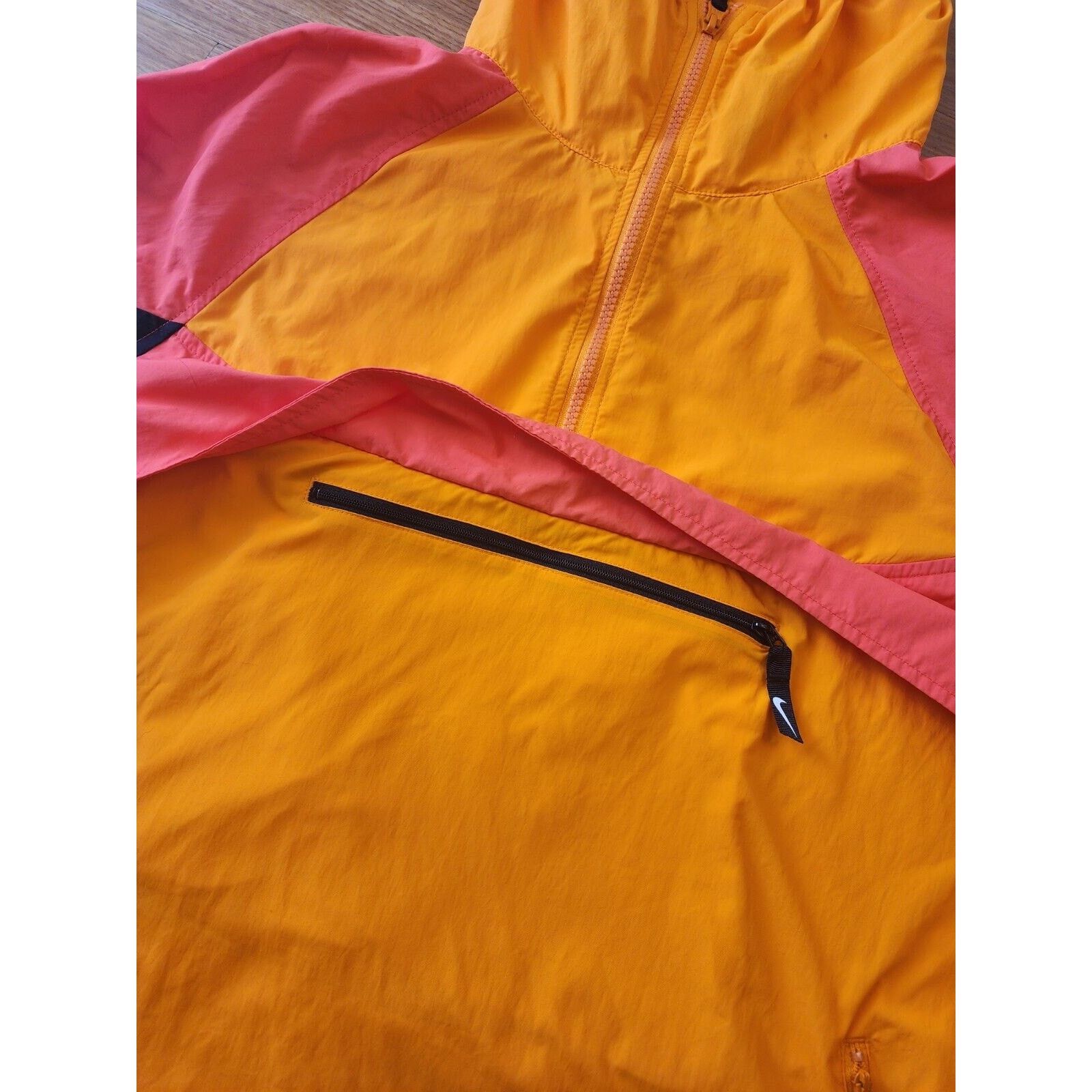 Nike Nike Sportswear Hooded Woven Jacket Bag 1997 Bright Ceramic Size US M / EU 48-50 / 2 - 4 Thumbnail