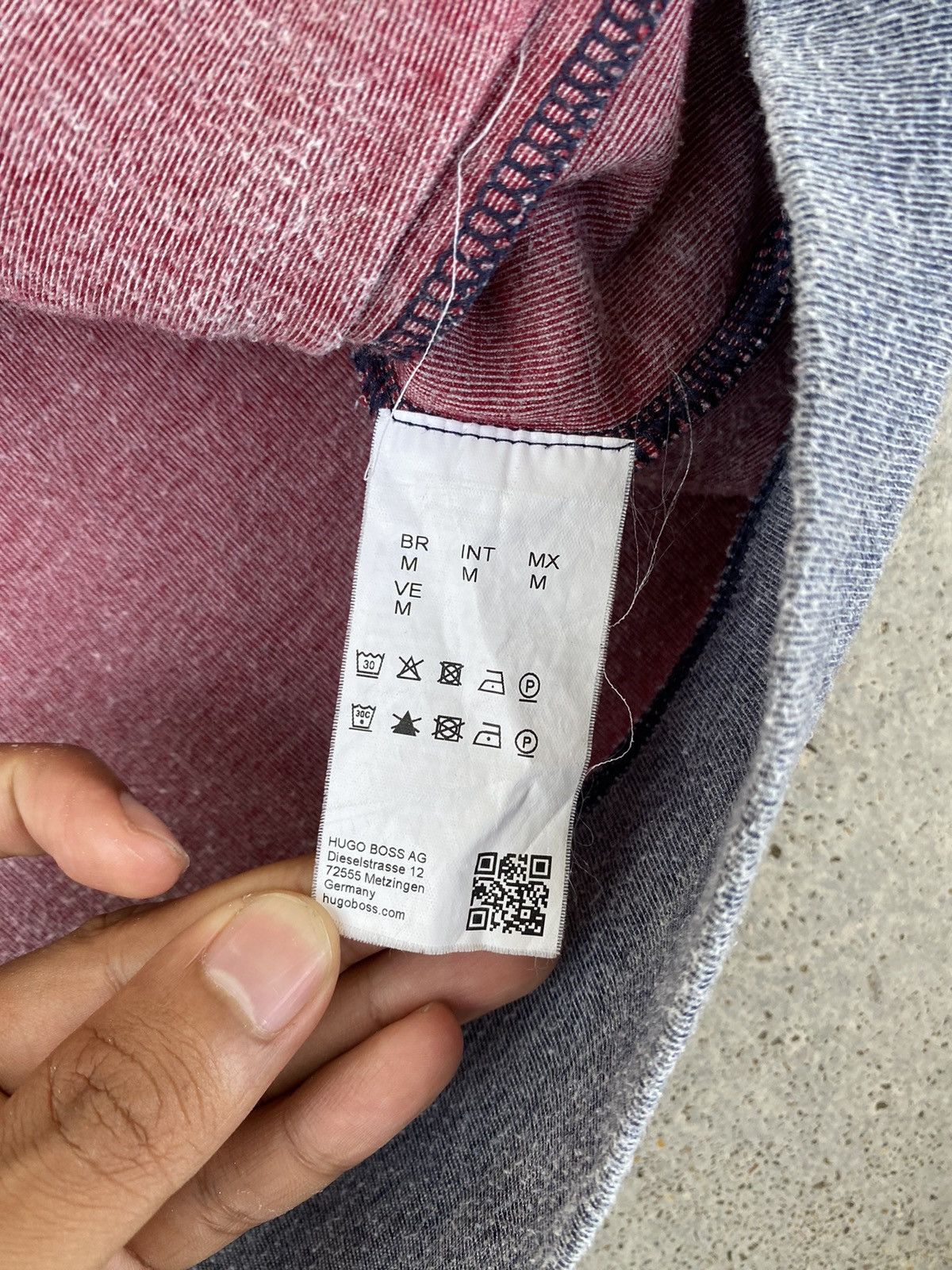 Hugo Boss Archival Sun Faded Hugo Boss Zip Up Sweat Size US M / EU 48-50 / 2 - 9 Thumbnail