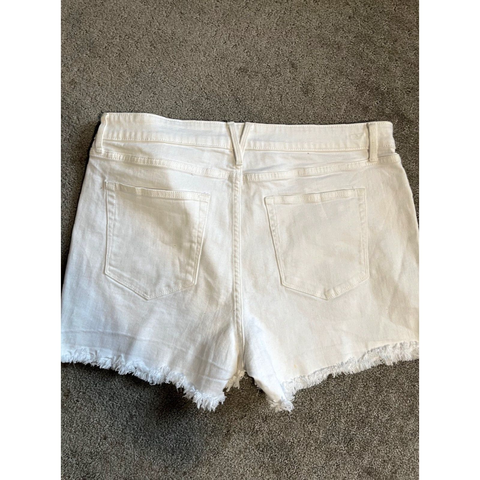 Vineyard Vines Vineyard Vines Shorts Womens 31 White Cut Offs Raw Frayed Hem High Rise Summer Size 24" / US 00 / IT 34 - 2 Thumbnail