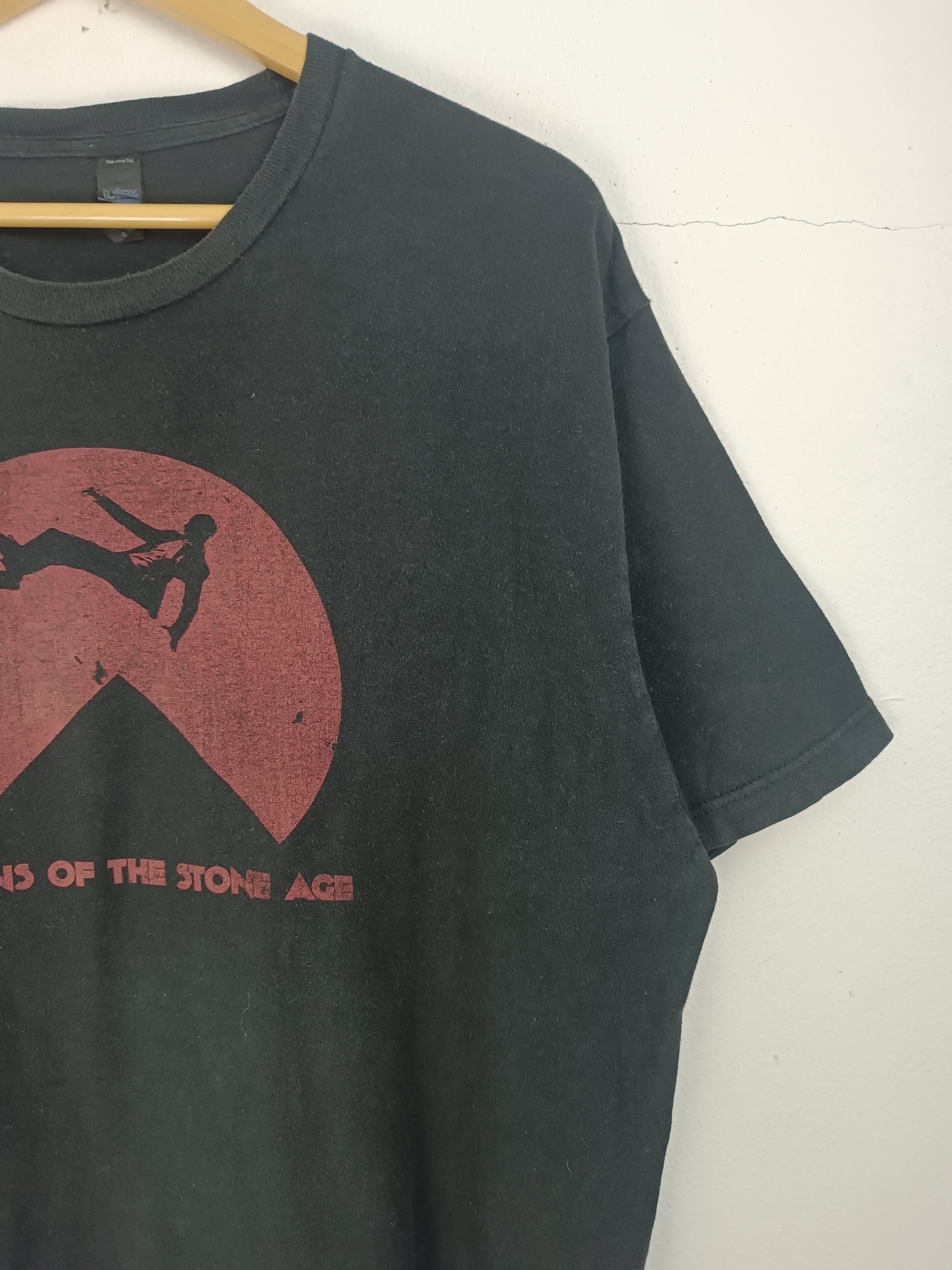 Band Tees VINTAGE Y2K QUEEN OF THE STONE AGE TEE NIRVANA KYUSS ALICE Size US XL / EU 56 / 4 - 6 Thumbnail