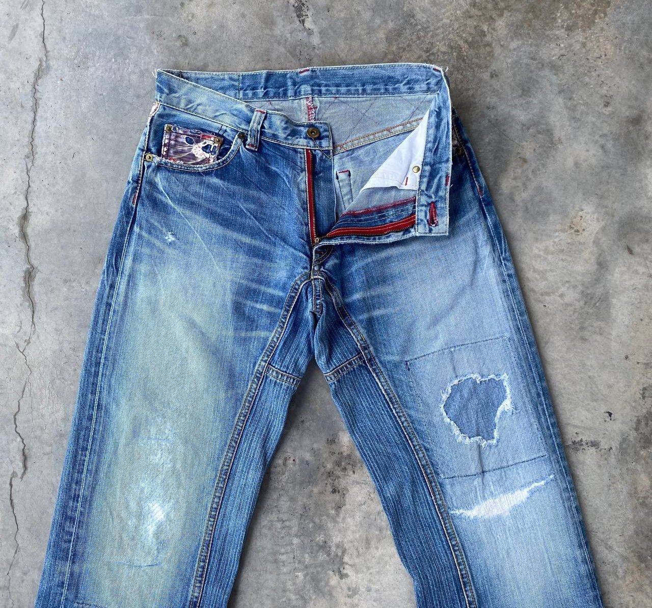 Eternal EXTERNAL JAPAN DISTRESSED THUNDERSTORM MARK FADED BLUE WASH Size US 30 / EU 46 - 12 Thumbnail