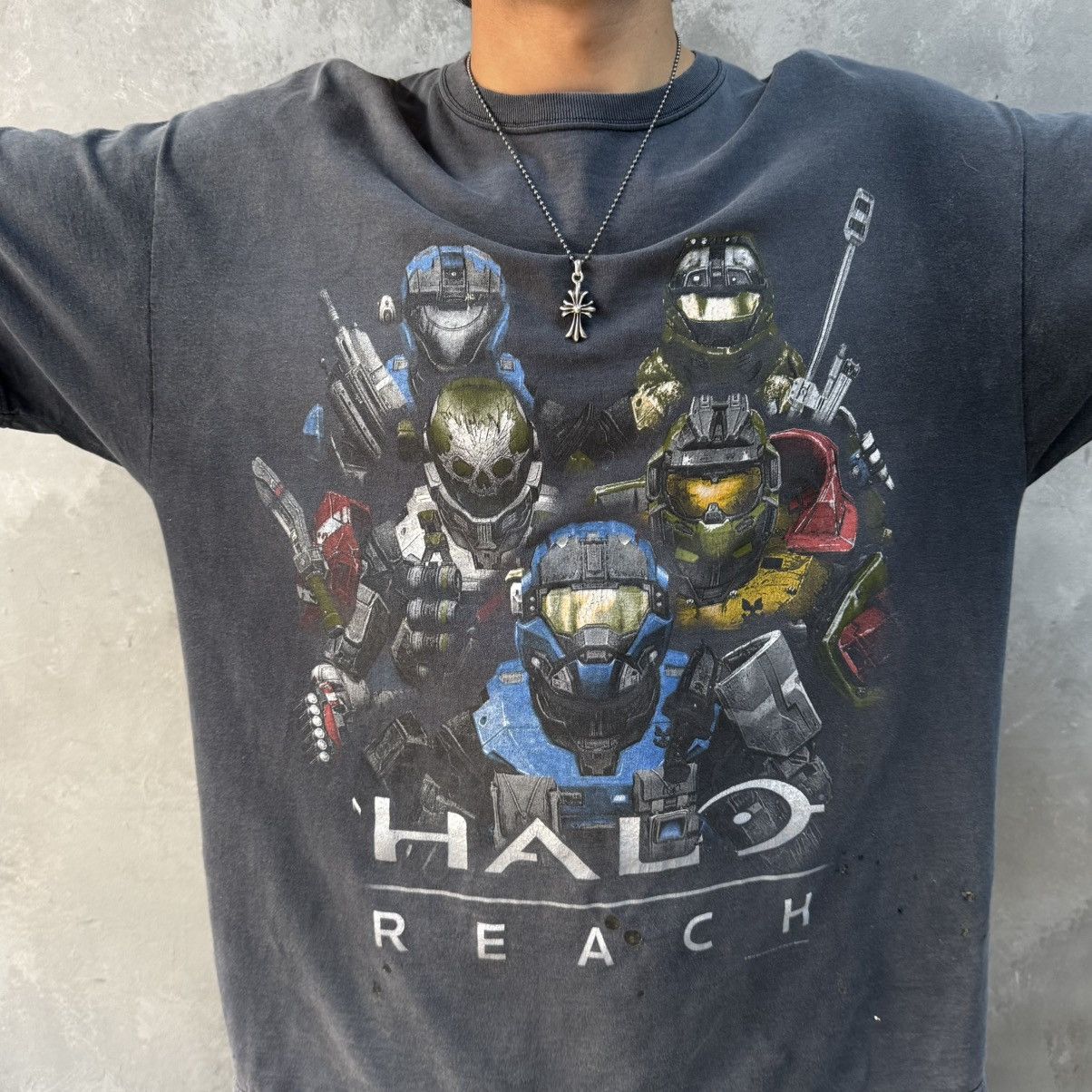 Halo VTG 2010 Halo Reach & Faded Distressed Video Game shirt Xbox Size US XL / EU 56 / 4 - 5 Thumbnail