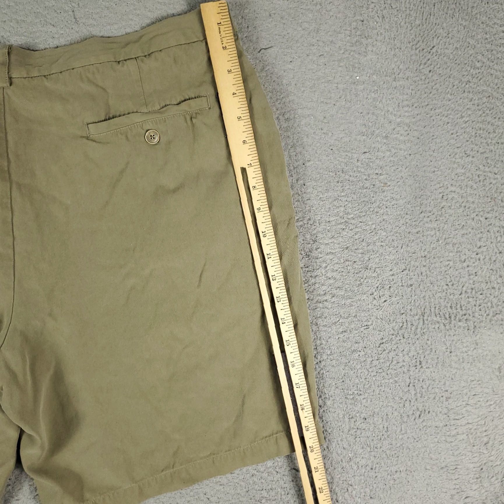 Tommy Bahama VINTAGE Tommy Bahama Shorts Mens Size 38 Chino Silk Pleated Beige Casual Classic Size US 38 / EU 54 - 6 Thumbnail