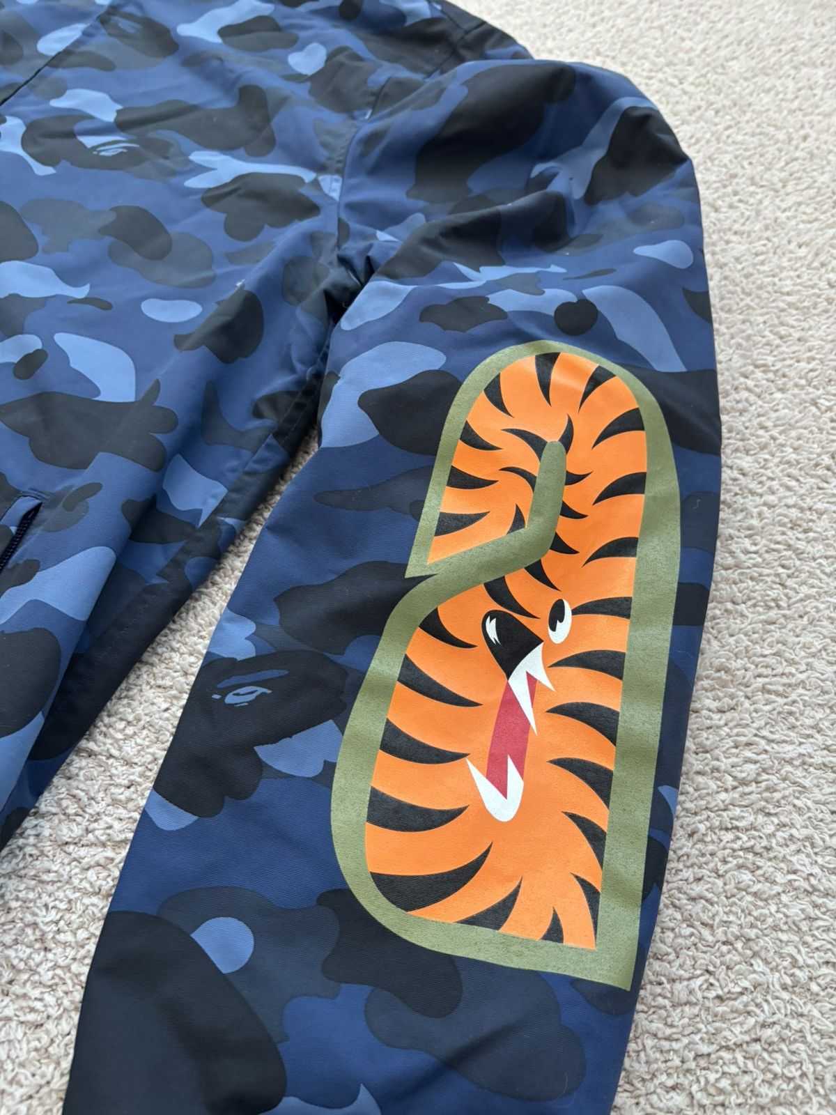 Bape BAPE color camo WGM shark Hoodie Jacket Size US XL / EU 56 / 4 - 5 Thumbnail