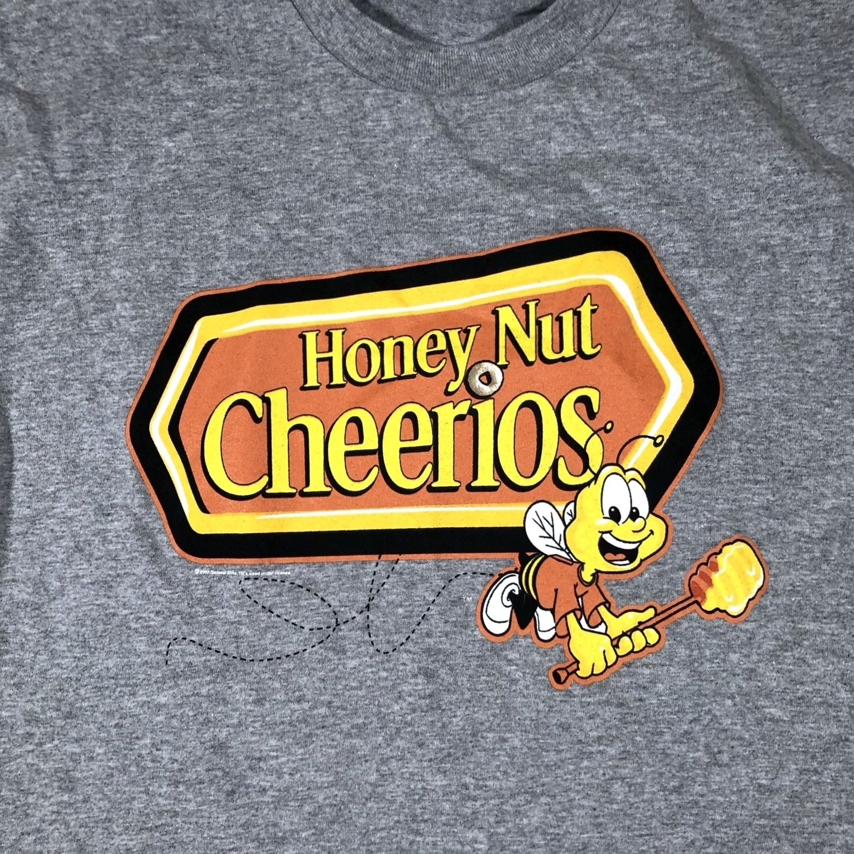 Delta VINTAGE Honey Nut Cheerios Bee Logo Tshirt Y2K 2007 General Mills Men T-Shirt Gray M Logo Mens Size US M / EU 48-50 / 2 - 2 Thumbnail