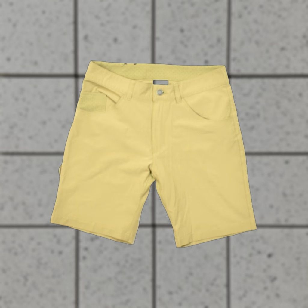 Vintage Columbia Men Flat Front Hiking Performance Shorts Bermuda 30 Beige Tan Summer Spring Pockets Zip Size US 30 / EU 46 - 1 Thumbnail