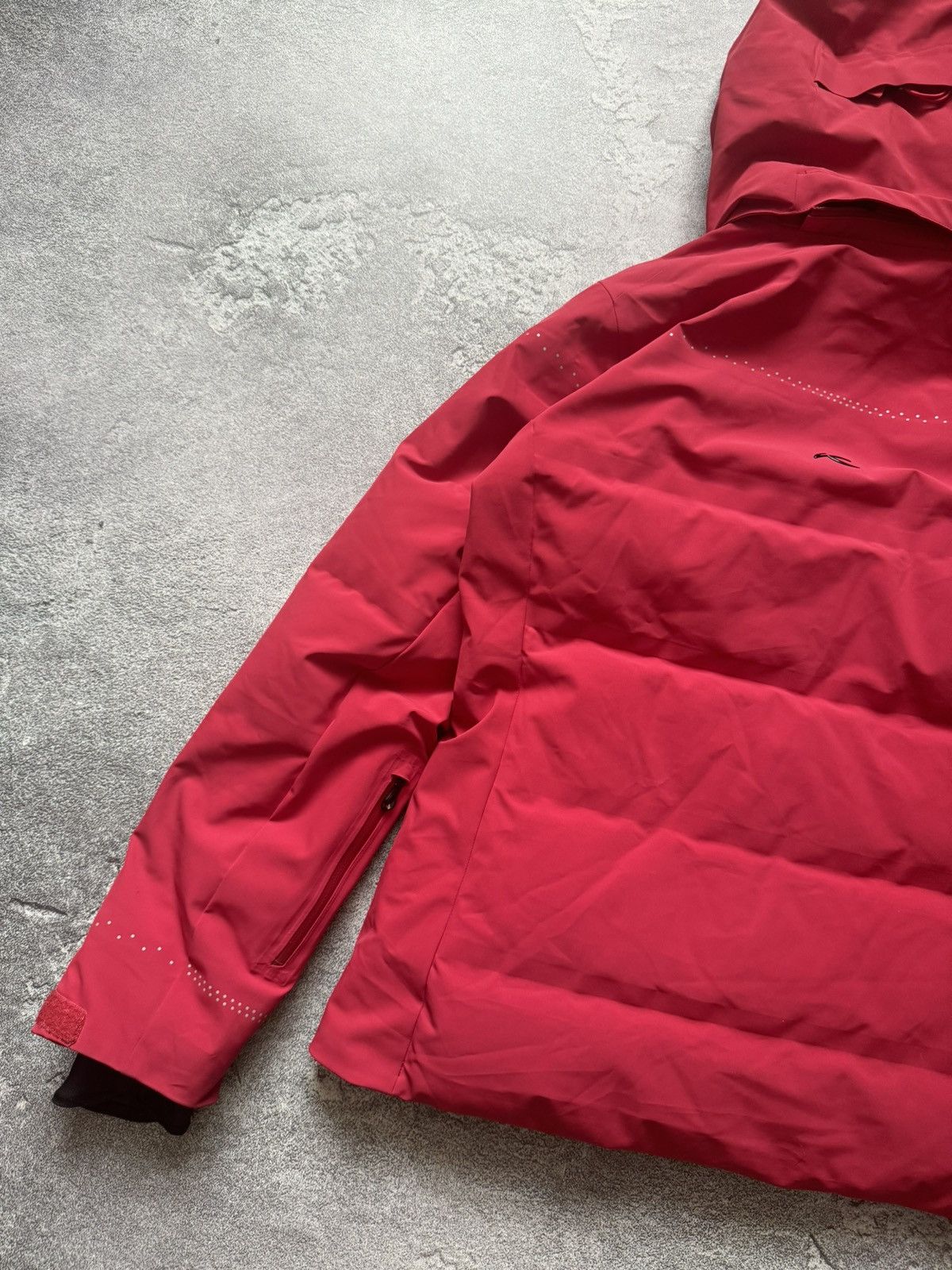 KJUS Kjus L Ladies light speed jacket down hooded puffer outdoor Size L / US 10 / IT 46 - 19 Thumbnail