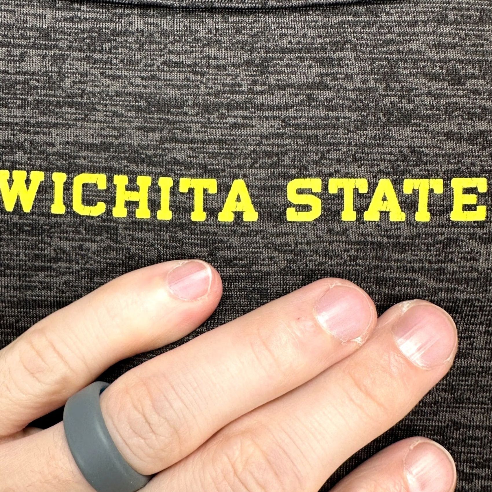 Vintage Colosseum Shirt Mens L Black Wichita State Shockers Men Pullover Quarter Zip Logo Size US L / EU 52-54 / 3 - 7 Thumbnail