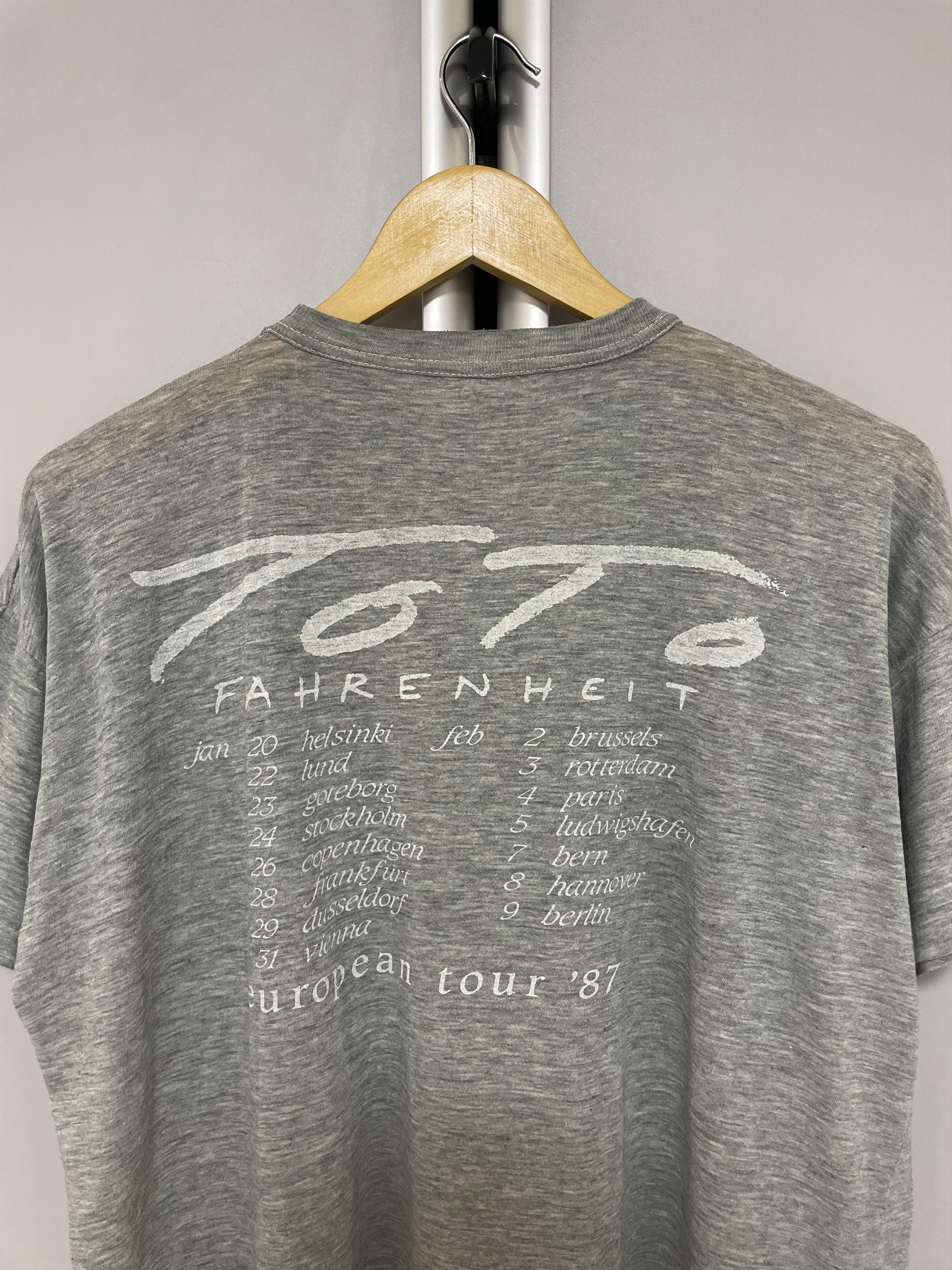 Band Tees TOTO Fahrenheit 1987 European Tour Vintage T-Shirt Band Tee Size US M / EU 48-50 / 2 - 7 Thumbnail