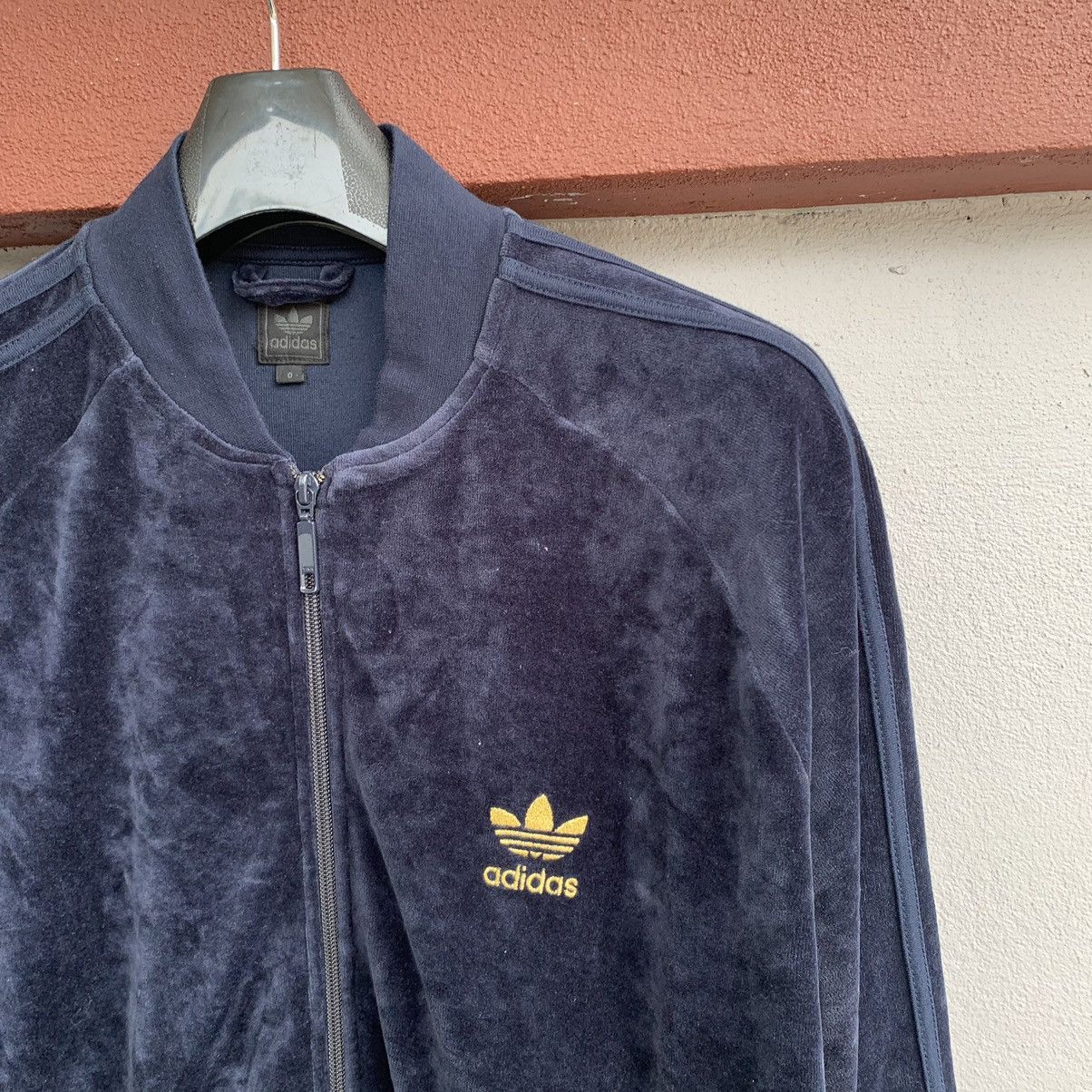 Adidas Vintage Adidas Japan Velvet Training Sport Jacket Size US XL / EU 56 / 4 - 2 Thumbnail