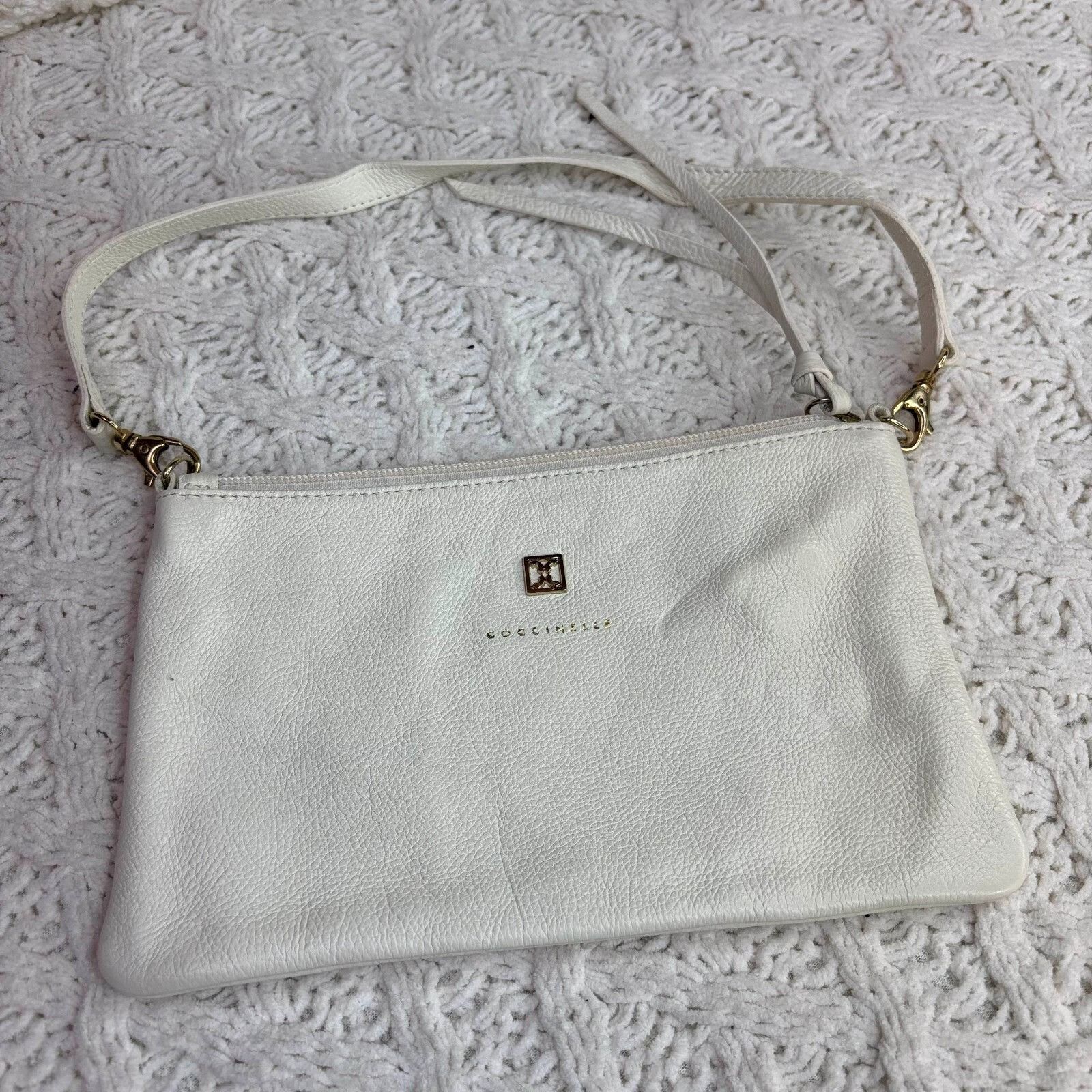 Other Coccinelle White Leather Crossbody Sling Bag w/ Gold Hardwar Size ONE SIZE - 6 Thumbnail