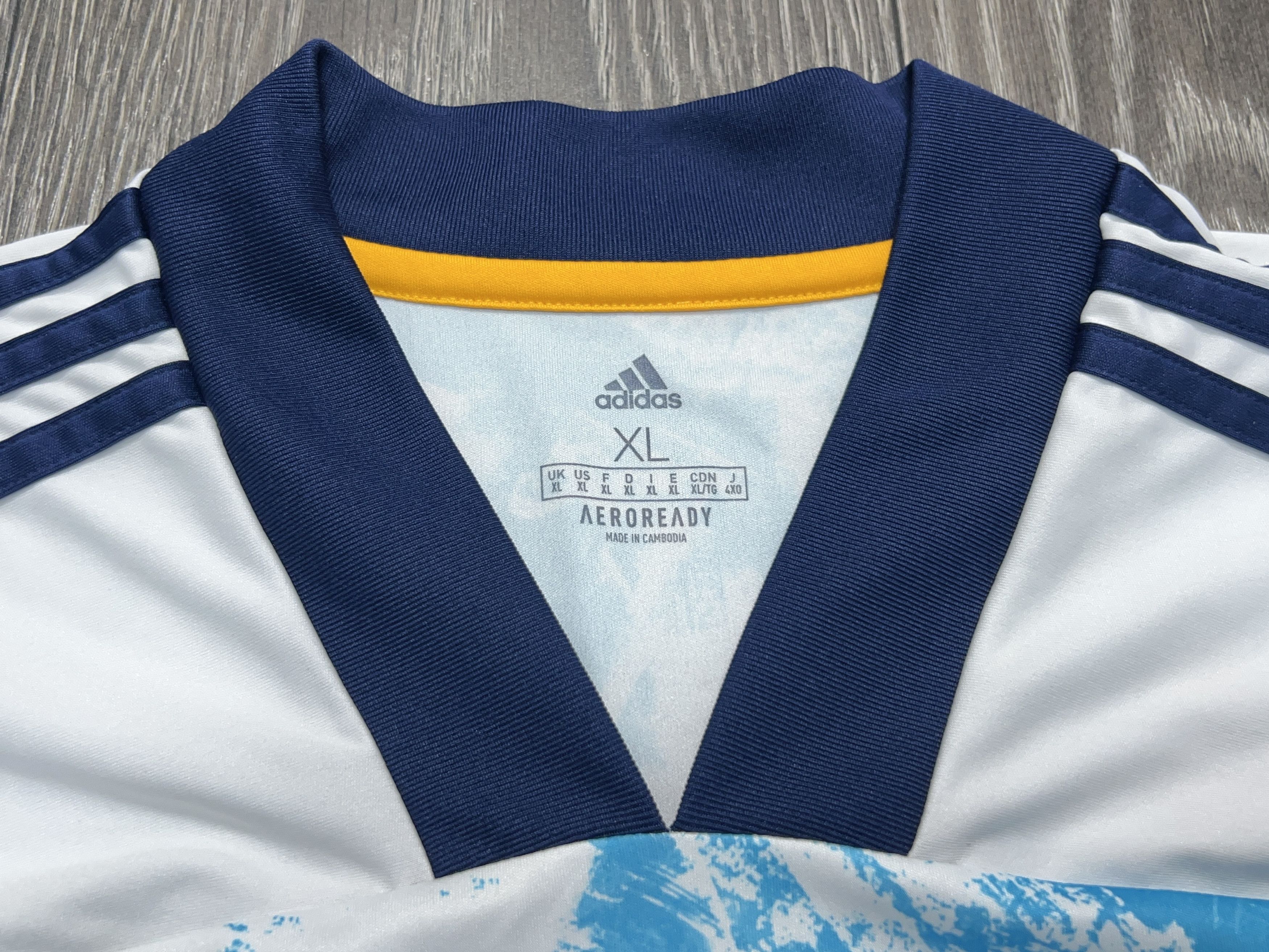 Adidas Wolverhampton Wanderers 2020/21 Football Soccer Shirt Jersey Size US XL / EU 56 / 4 - 3 Thumbnail